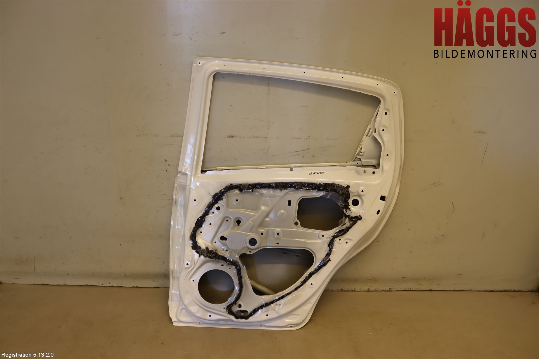 Toyota YARIS XP130 12-14 Dörr Bak Höger