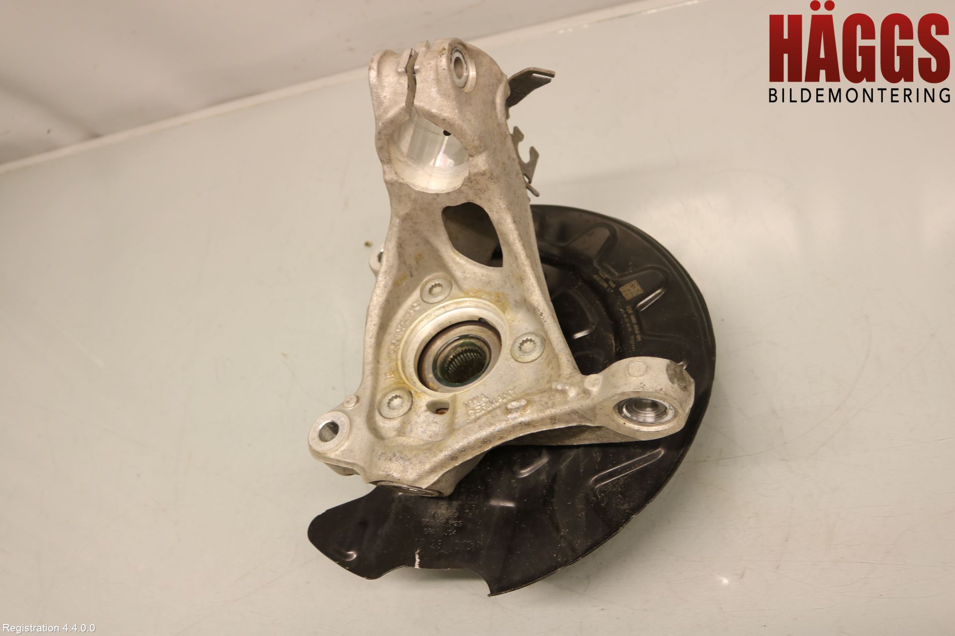 Volkswagen VW PASSAT 20-24 Styrspindel Lagerhus Hö