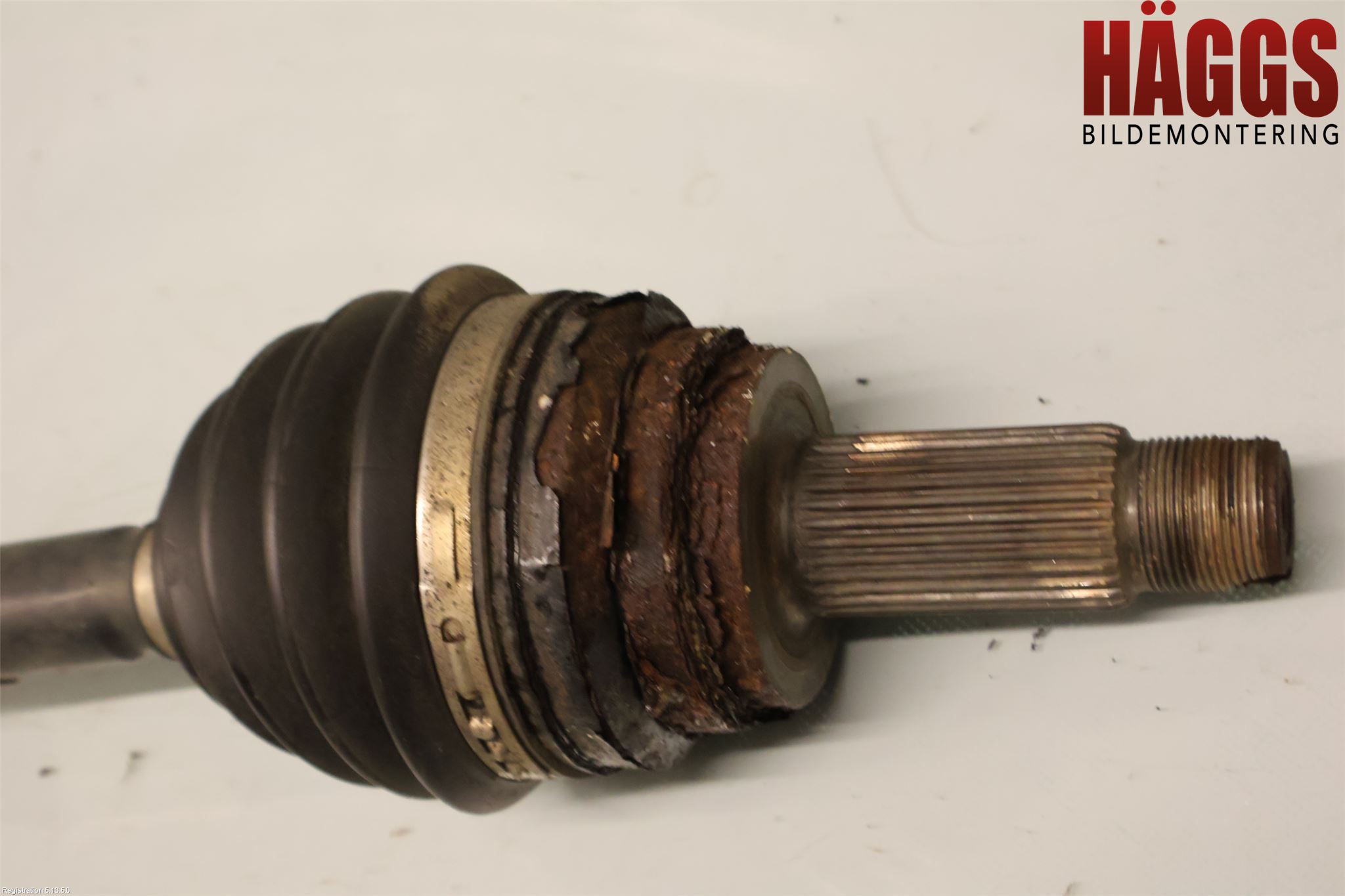 BMW X5 F15 13-18 Drivaxel Fram Vänster