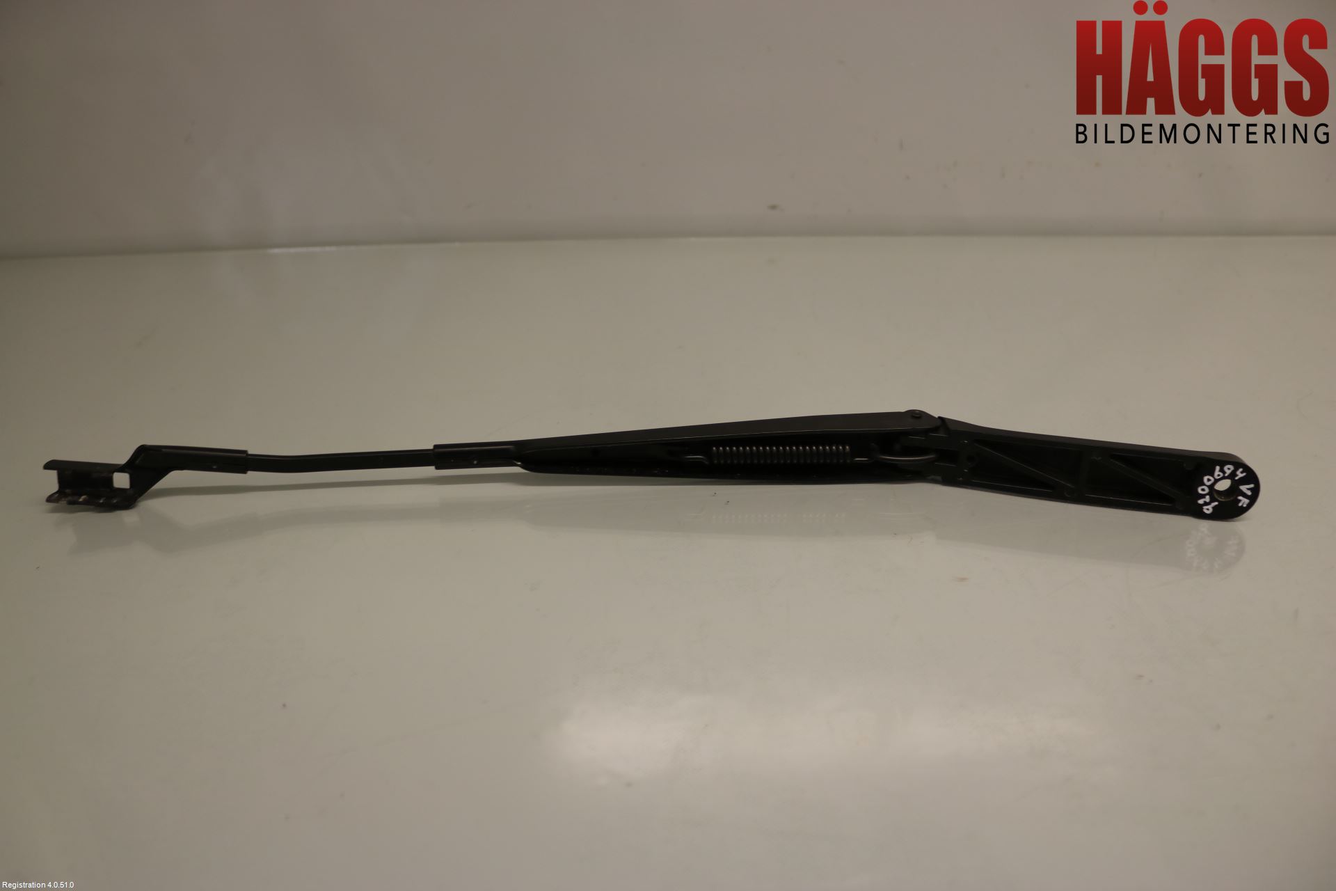 Volkswagen VW PASSAT 15-19 Torkararm Armar Vindruta