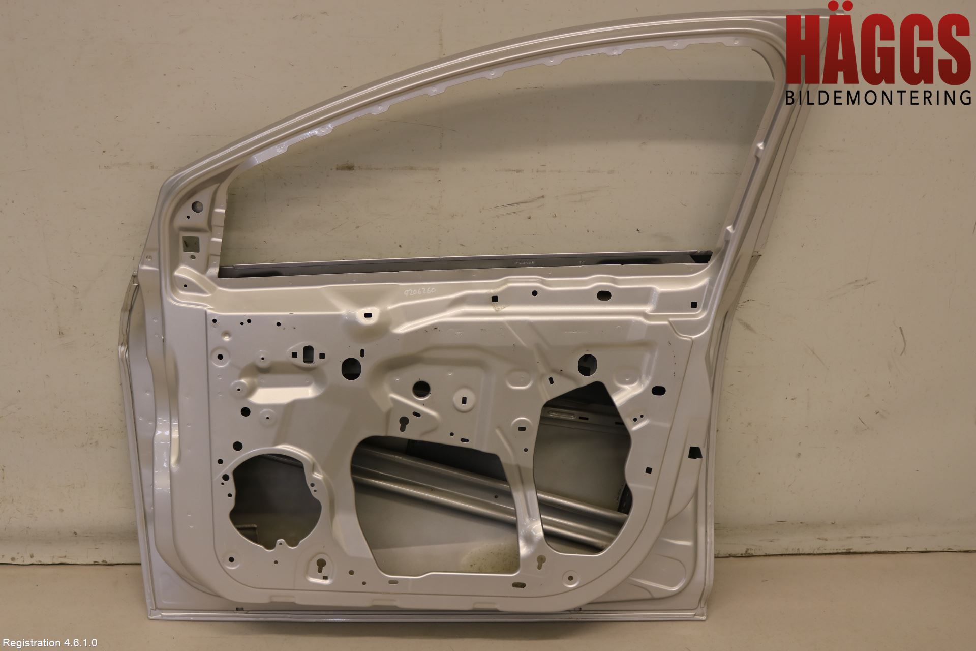 Ford FOCUS 11-14 Dörr Fram Höger