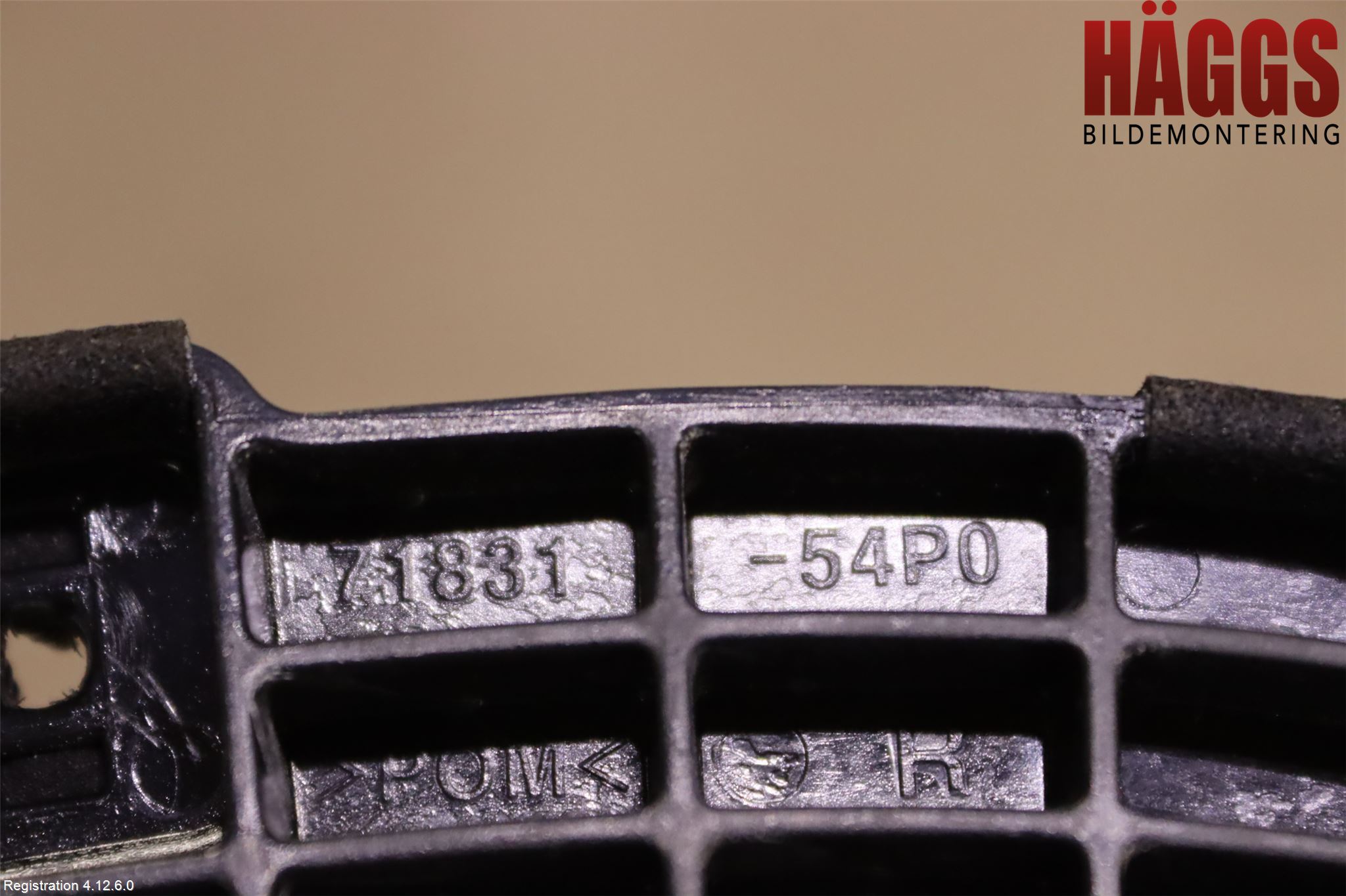 Suzuki VITARA 15- Stötfångarfäste Bak Hö