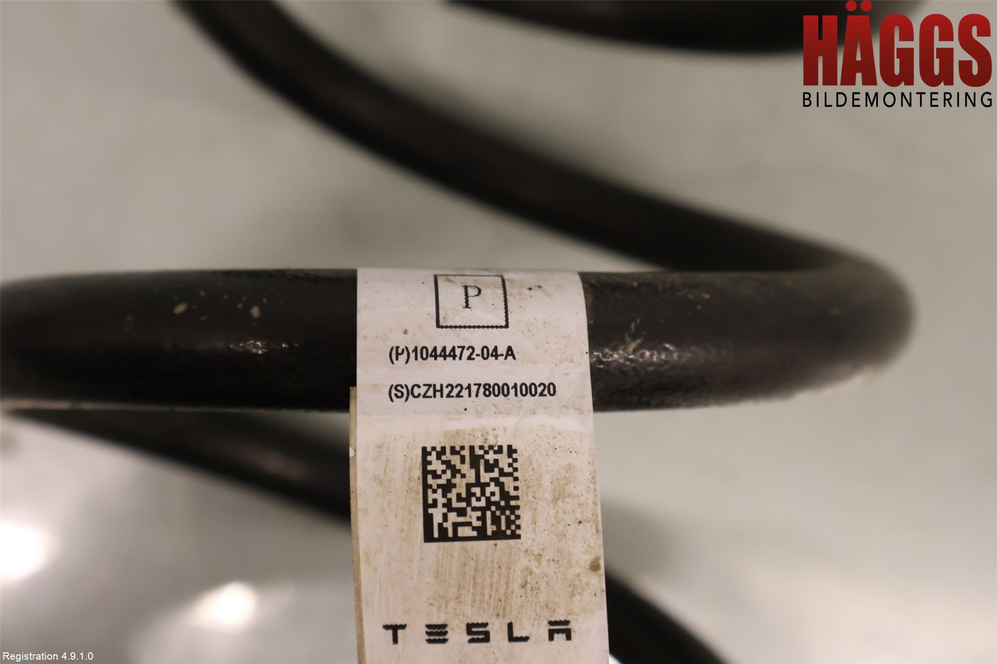 Tesla MODEL 3 17- Fjäder Bak