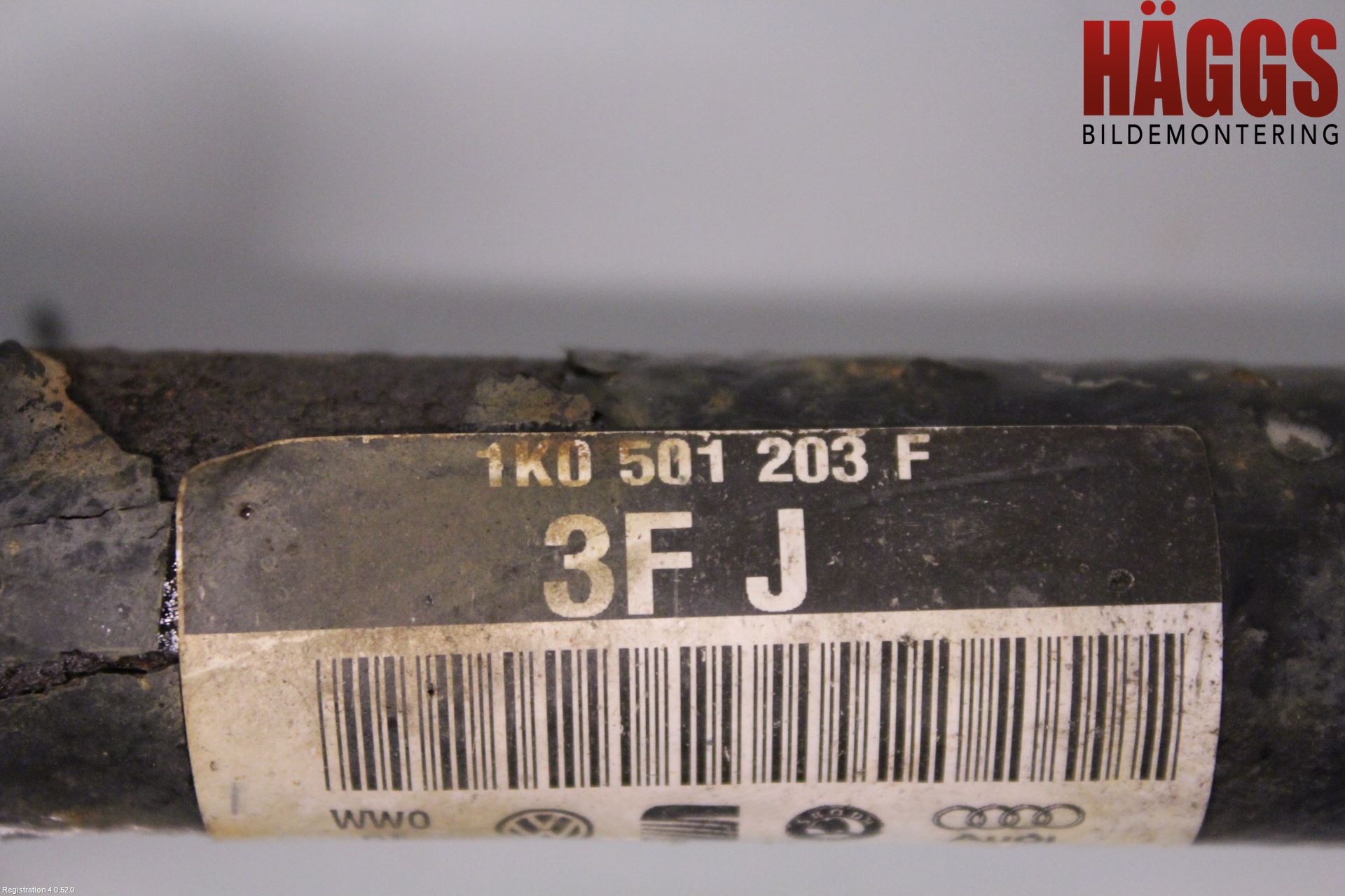Volkswagen VW PASSAT 11-14 Drivaxel Bak Vänster