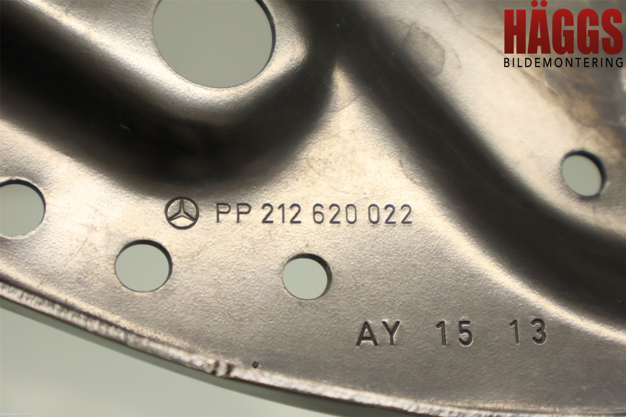 Mercedes-Benz MB E-KLASS (W212) 09-16 Frontplåt