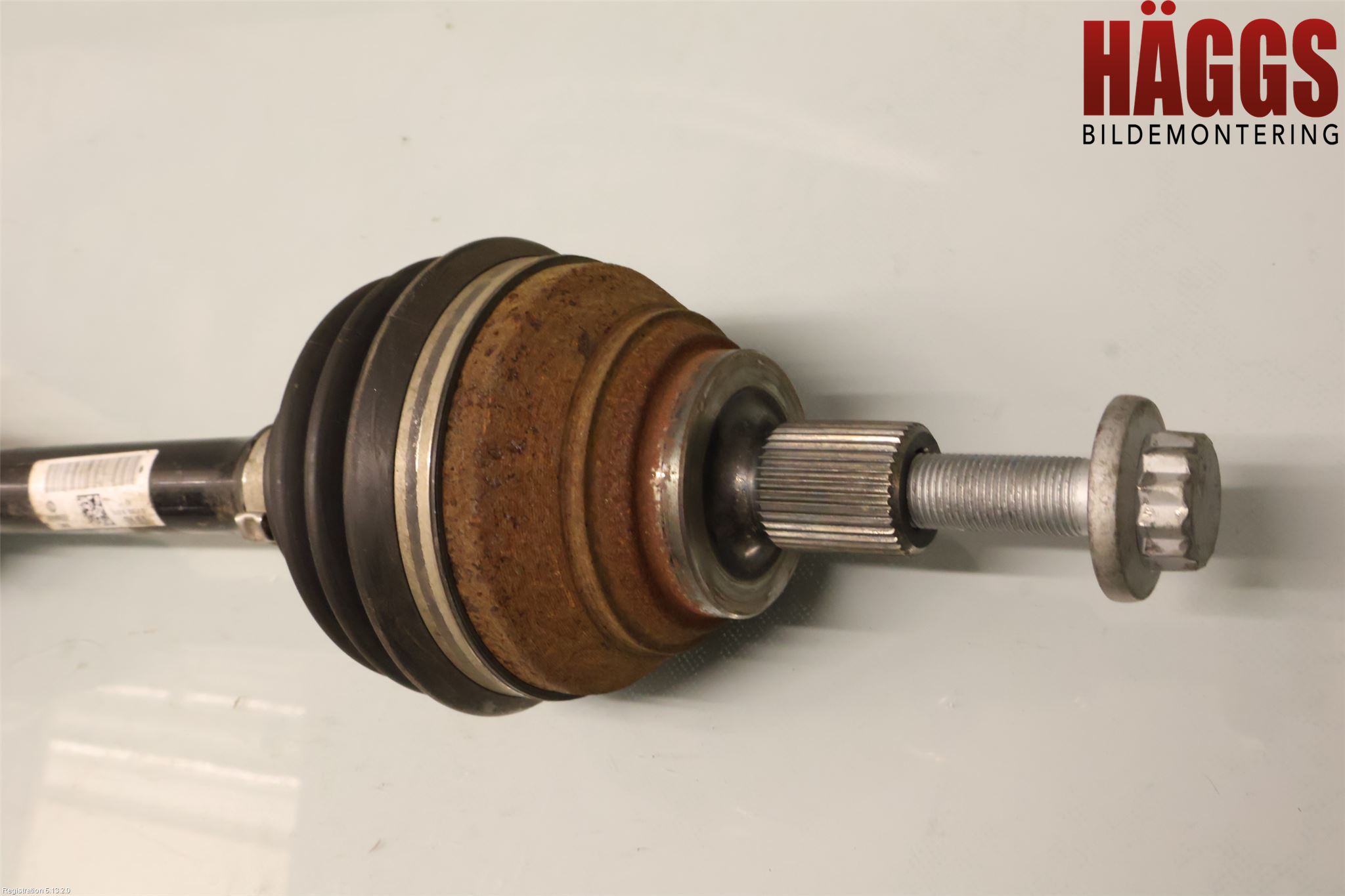 Volkswagen VW CADDY 16-20 Drivaxel Fram Vänster