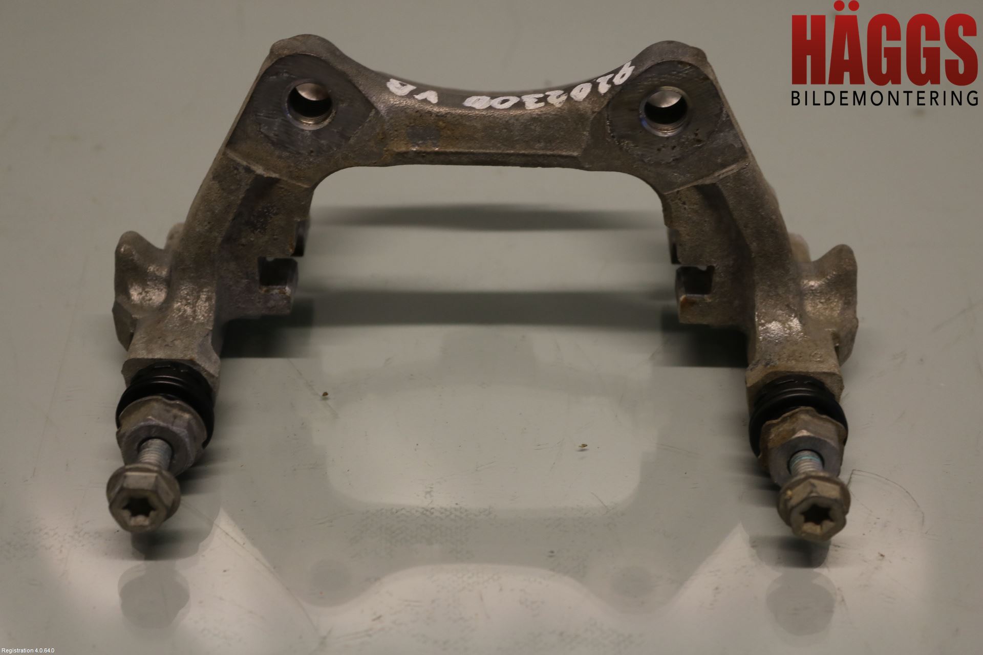 Toyota COROLLA 19- Bromsokshållare