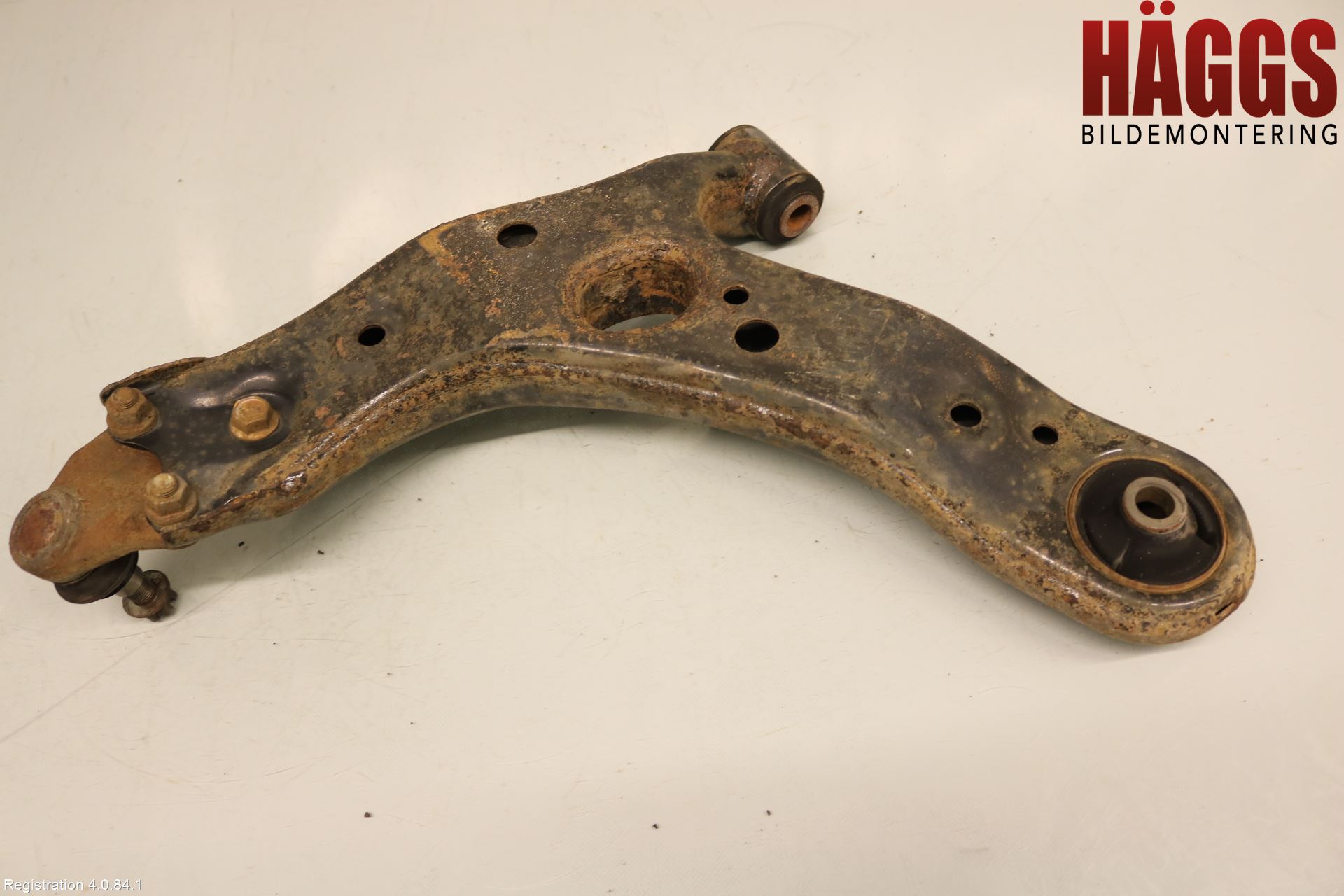 Toyota AVENSIS 16-18 Bärarm Fram Undre Hö