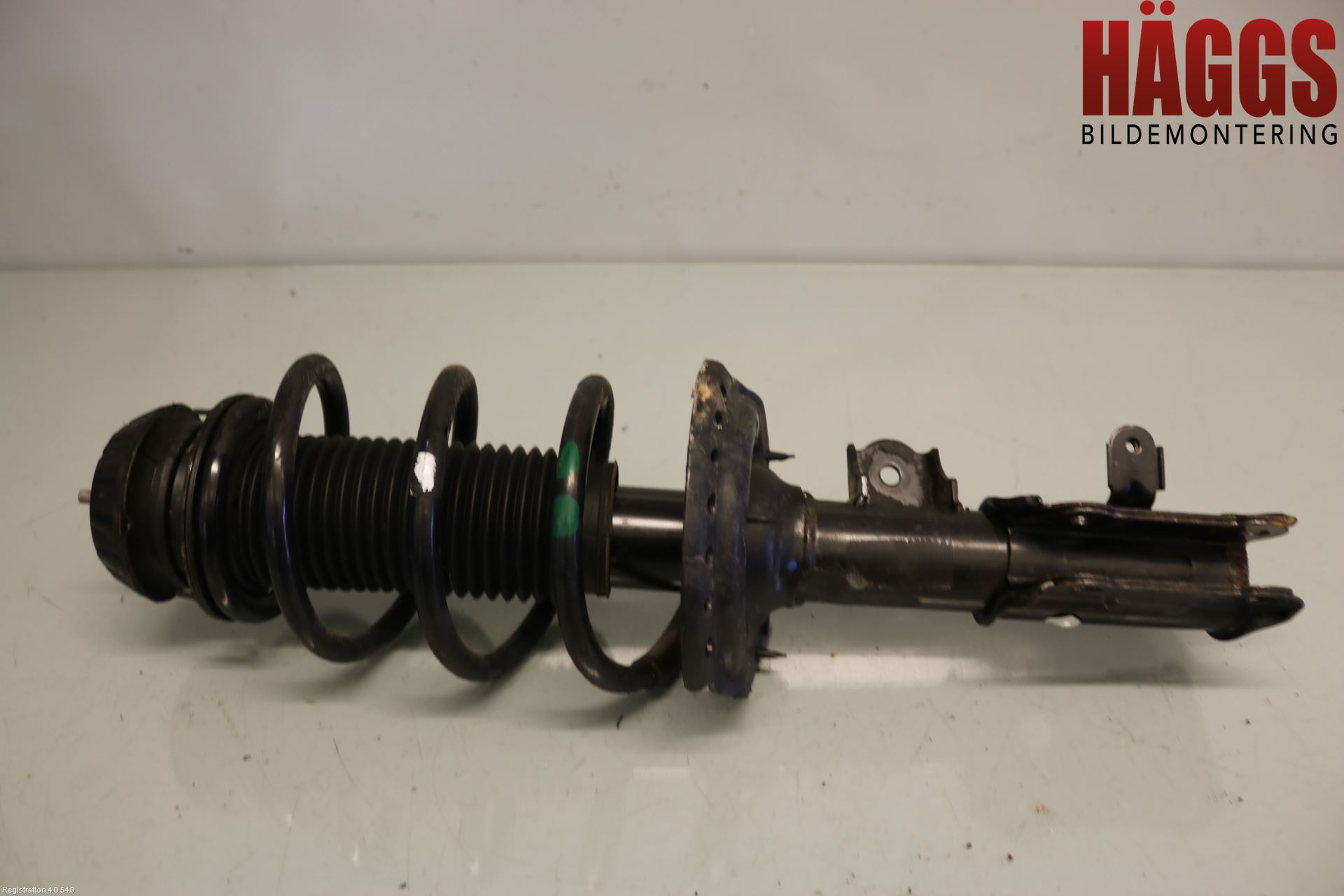 Hyundai i10 BA 14-16 Fjäderben Fram Vänster