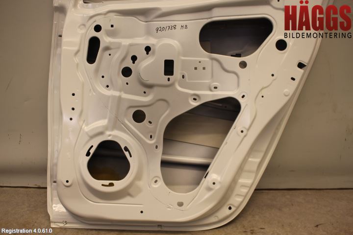 Fiat FULLBACK 16-19 Dörr Bak Höger