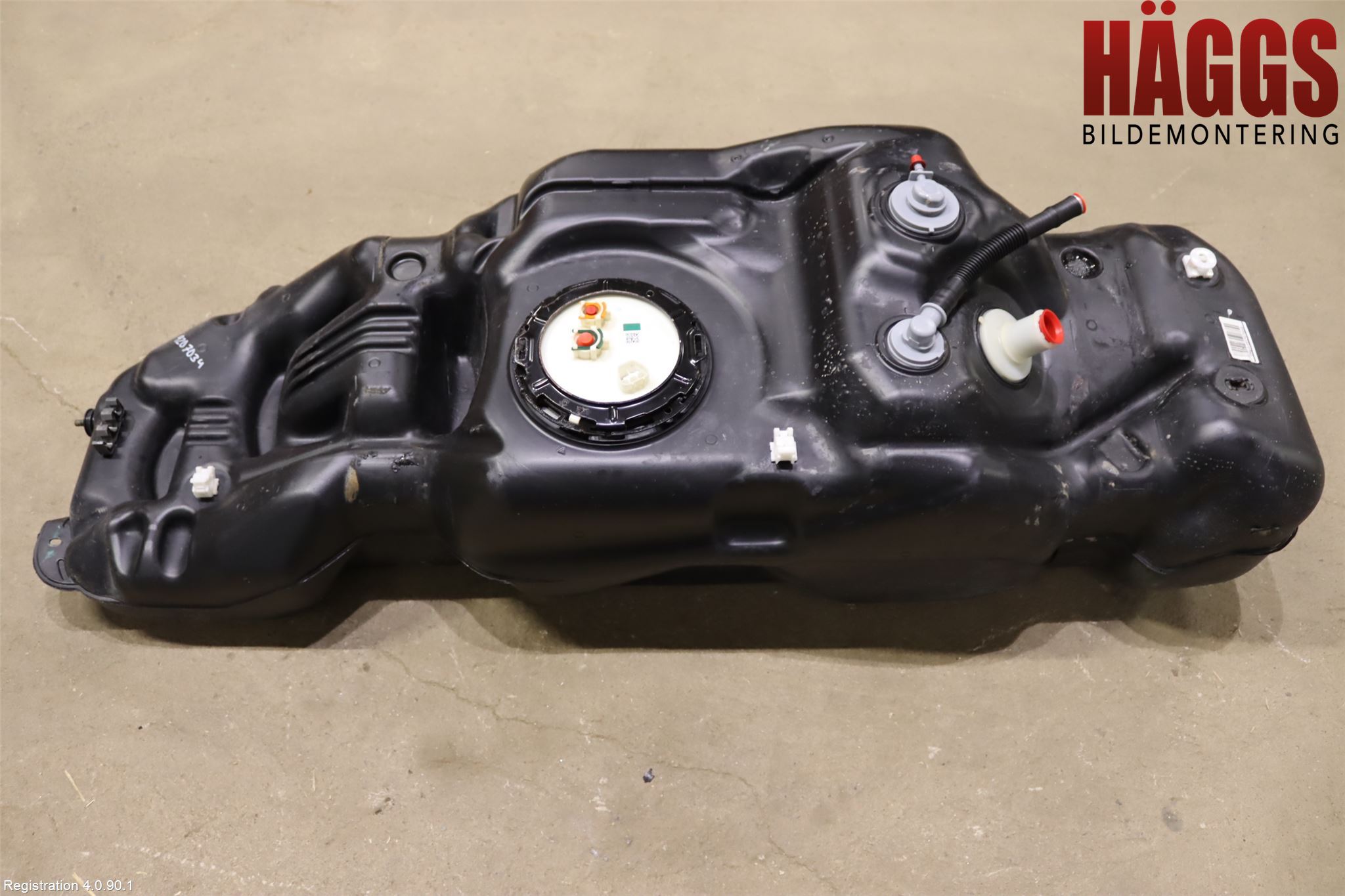 Toyota HILUX 16- Bränsletank Diesel