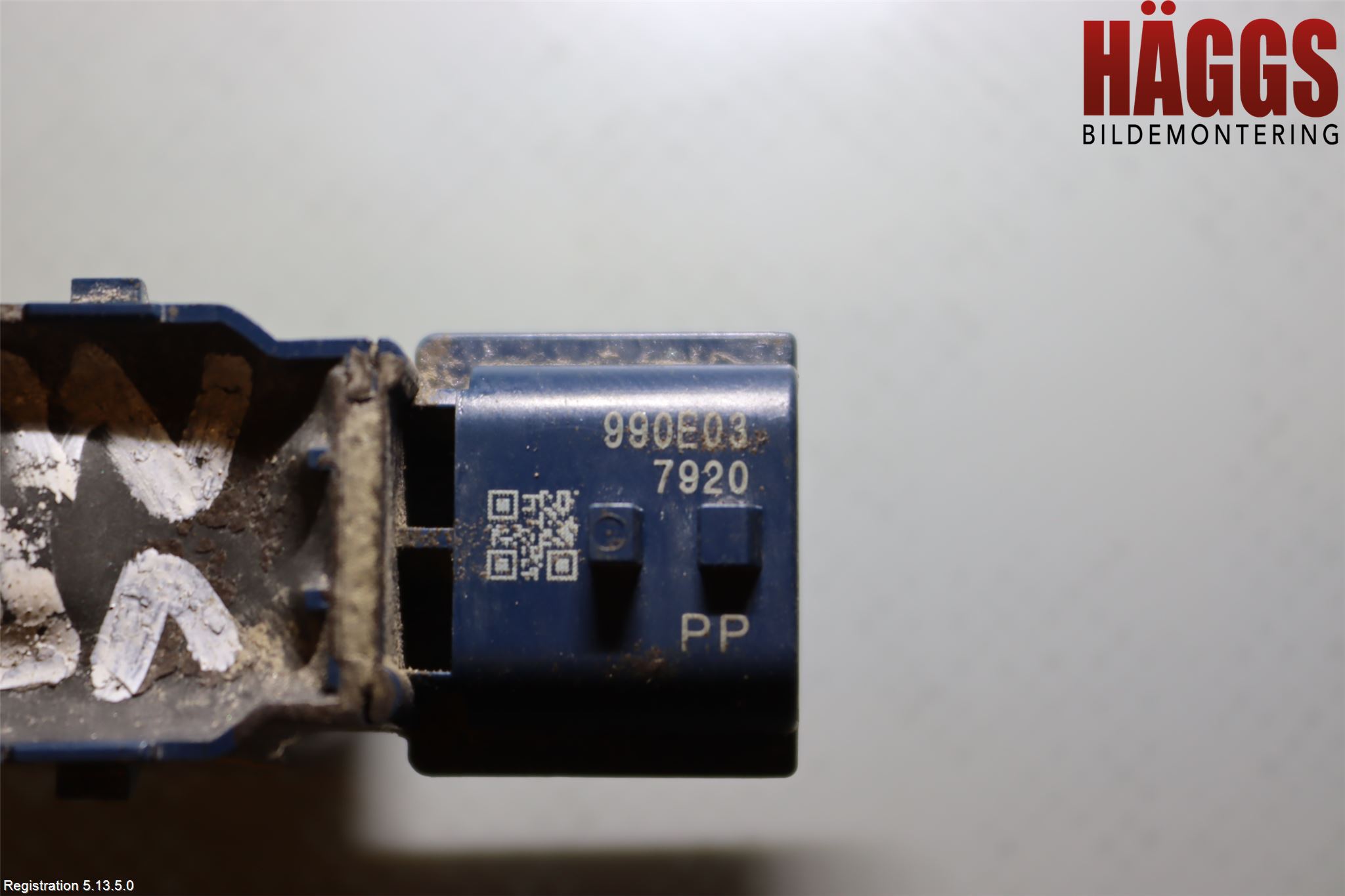 Mitsubishi OUTLANDER 13-21 Parkeringshjälp Backsensor