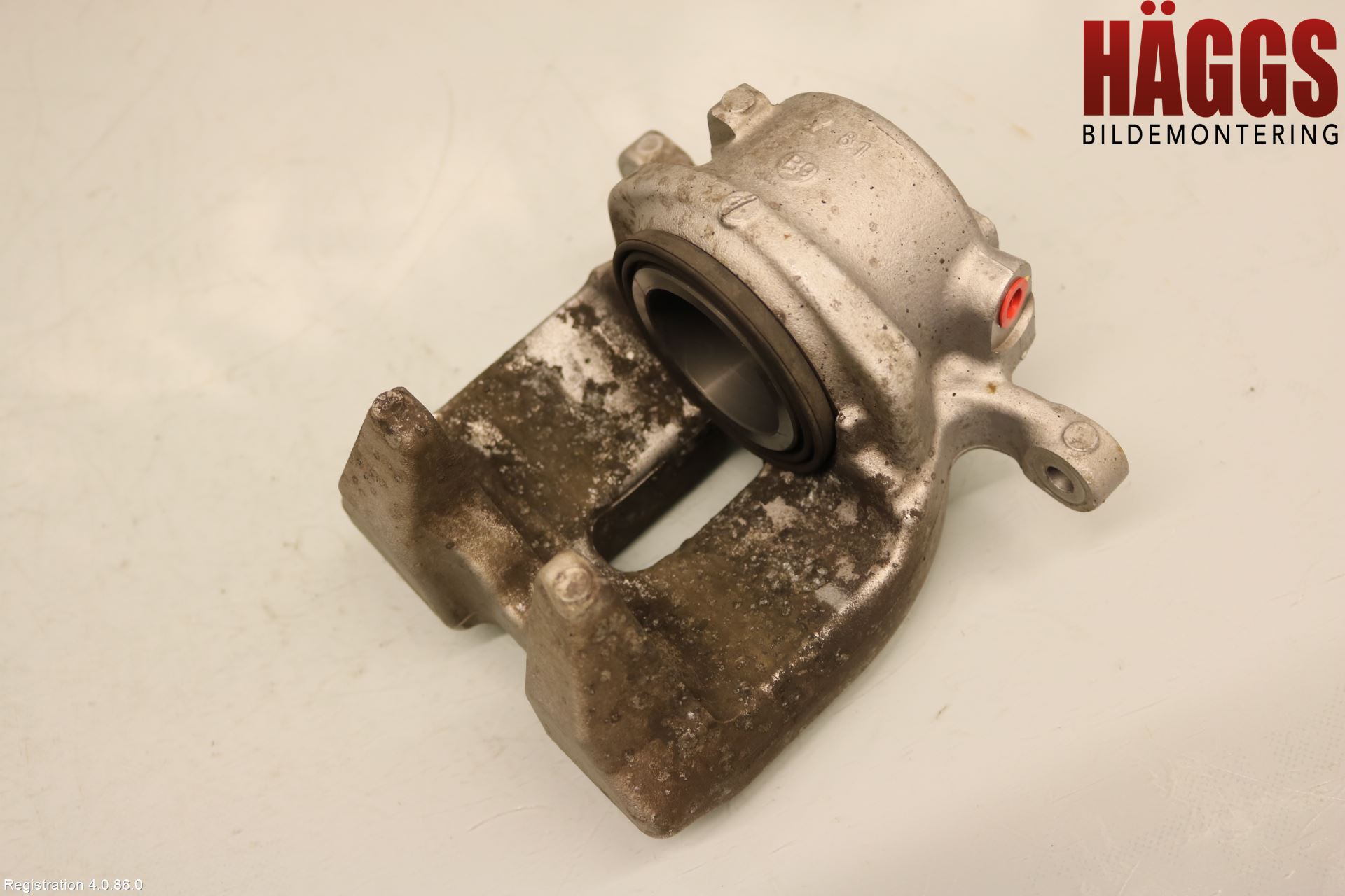 BMW 5 G30/G31/F90 17-23 Bromsok Fram Vänster