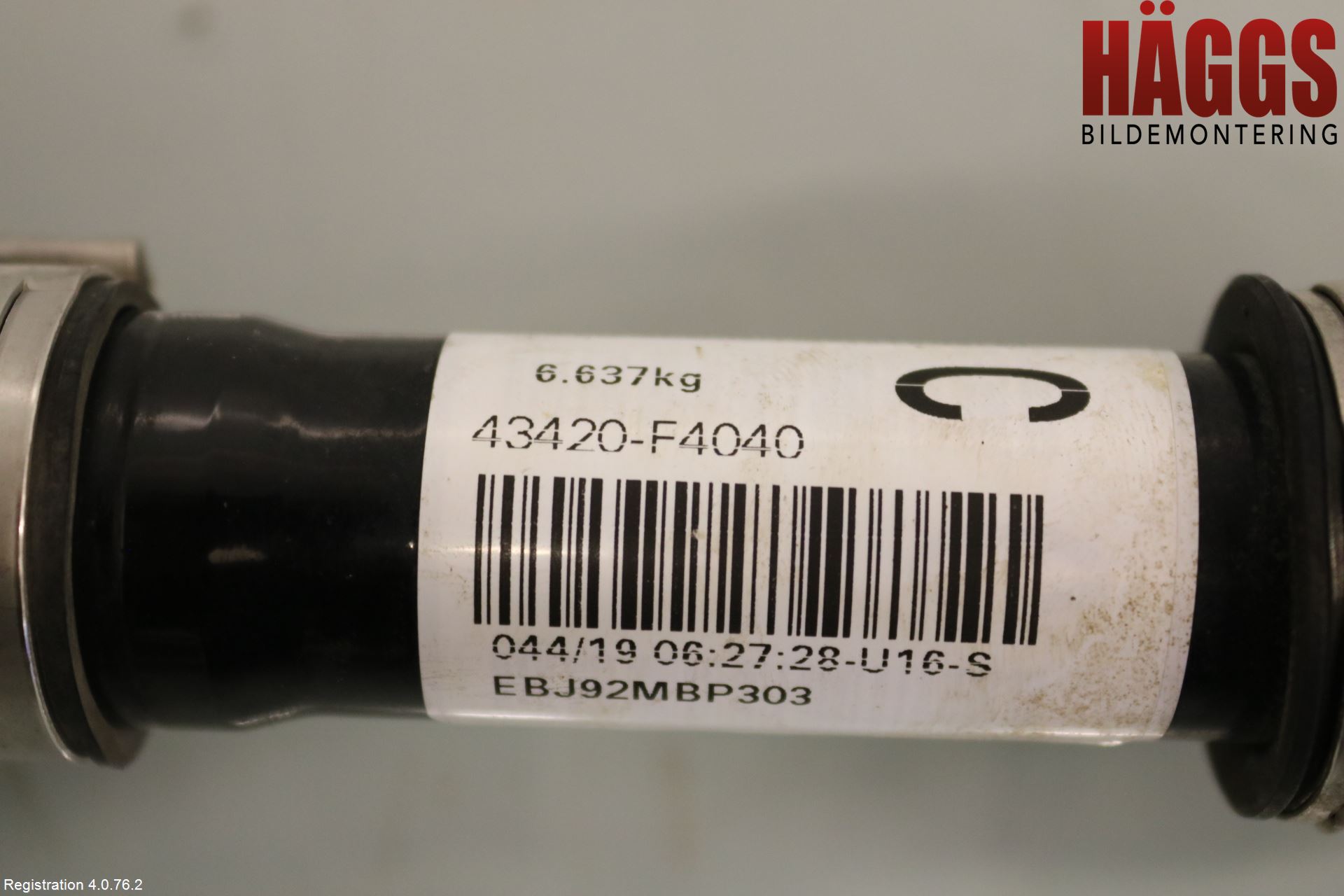 Toyota C-HR 16-23 Drivaxel Fram Vänster
