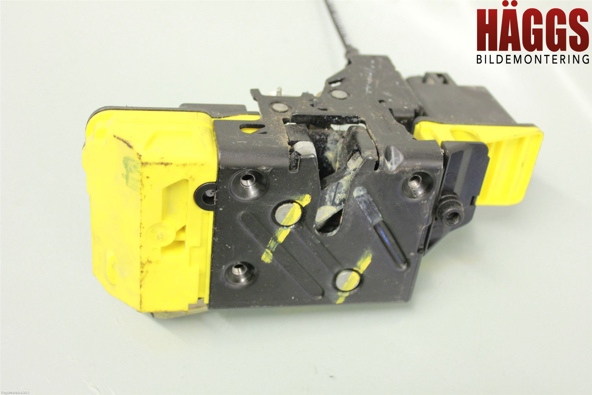 Volvo XC70 05-07 Låskista-Dörrlås