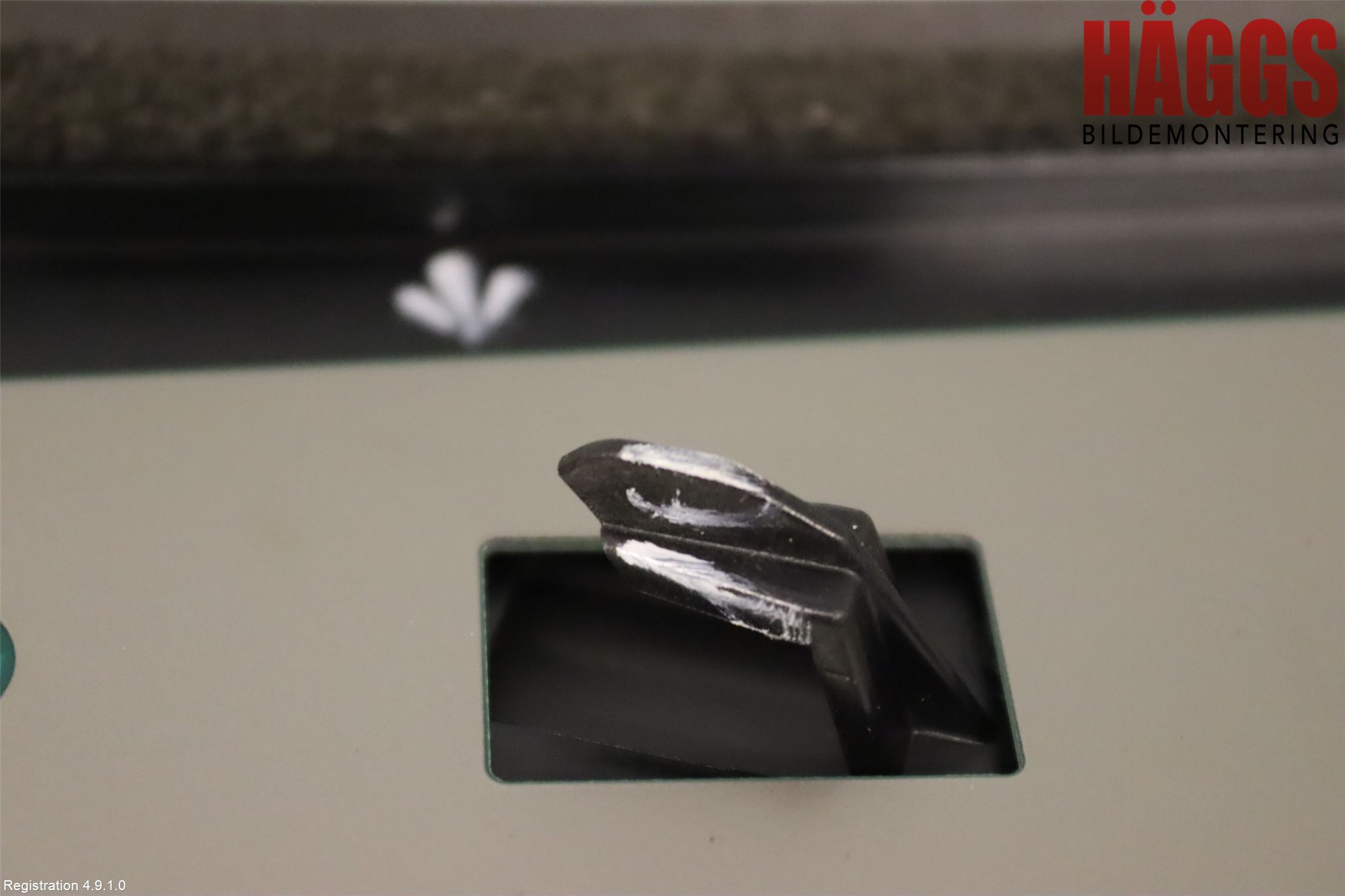 Tesla MODEL 3 17- List Vä