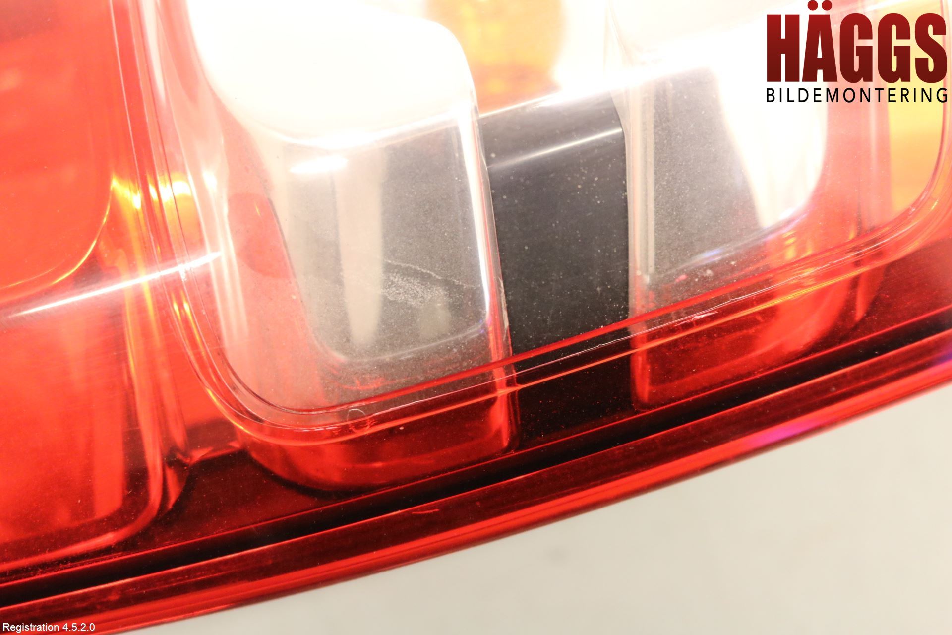 Dacia DUSTER 10-17 Bakljus Vänster