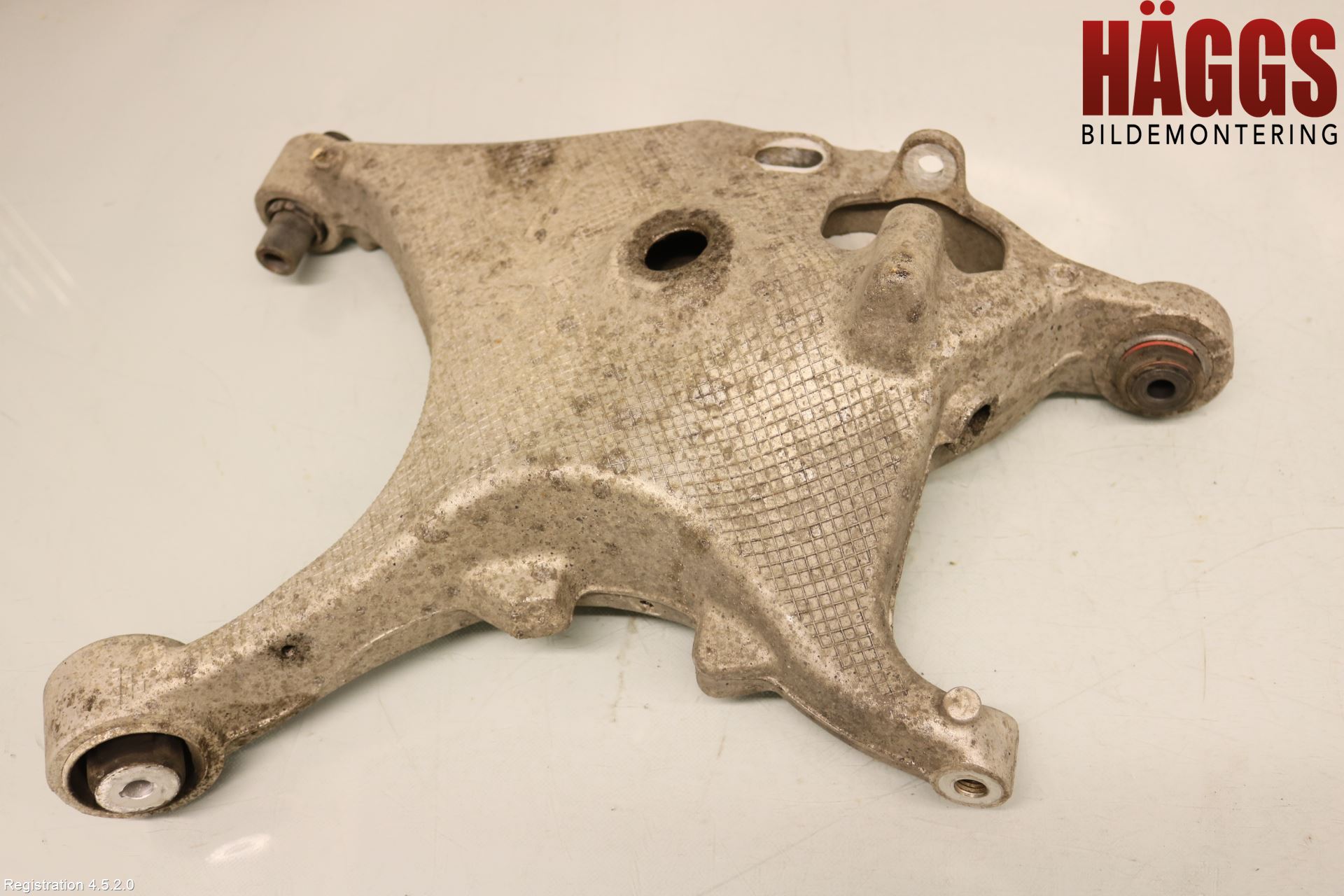 Volvo V60 19- Bärarm Bak Höger