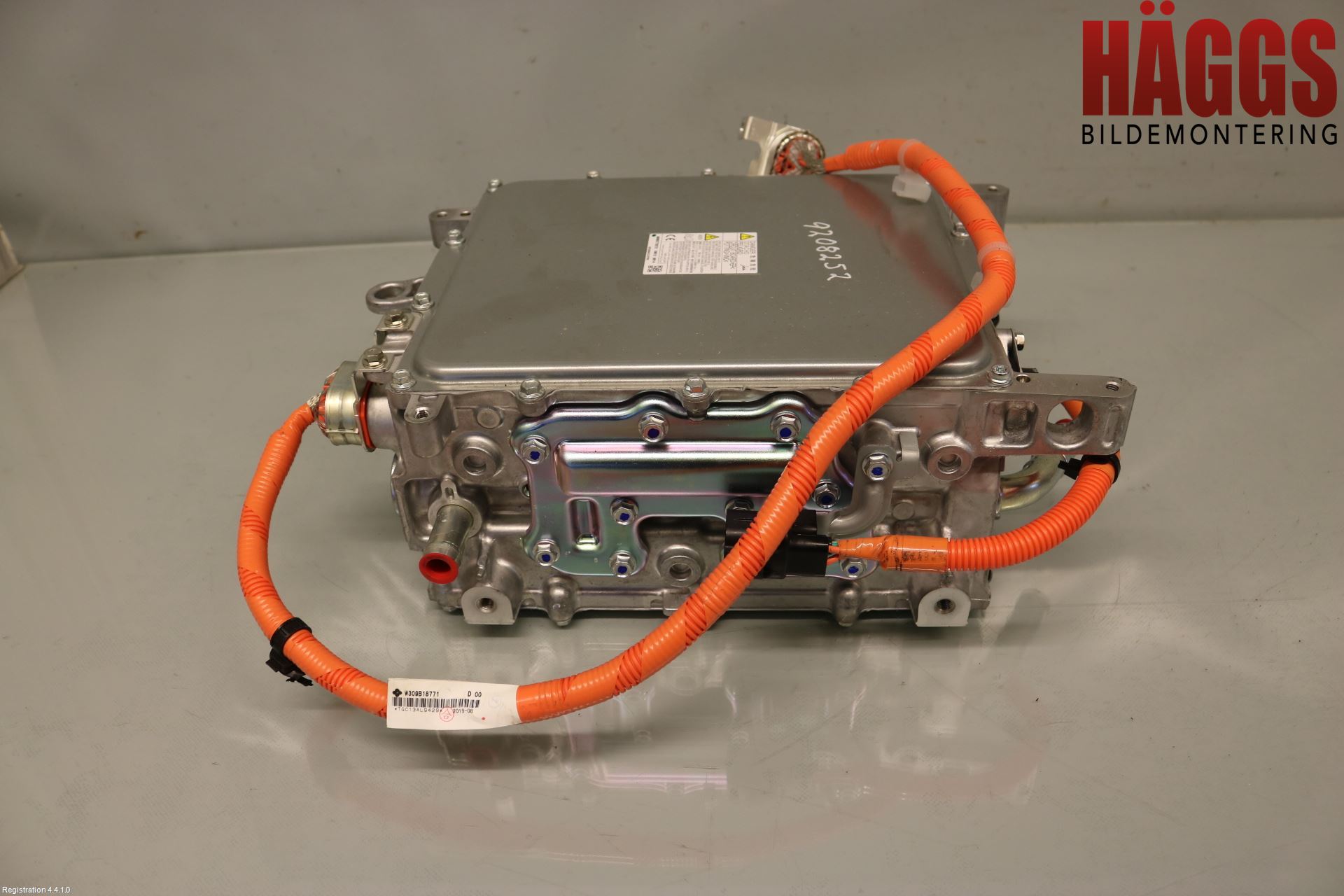 Mitsubishi OUTLANDER 13-21 Batteriladdare Högspänning