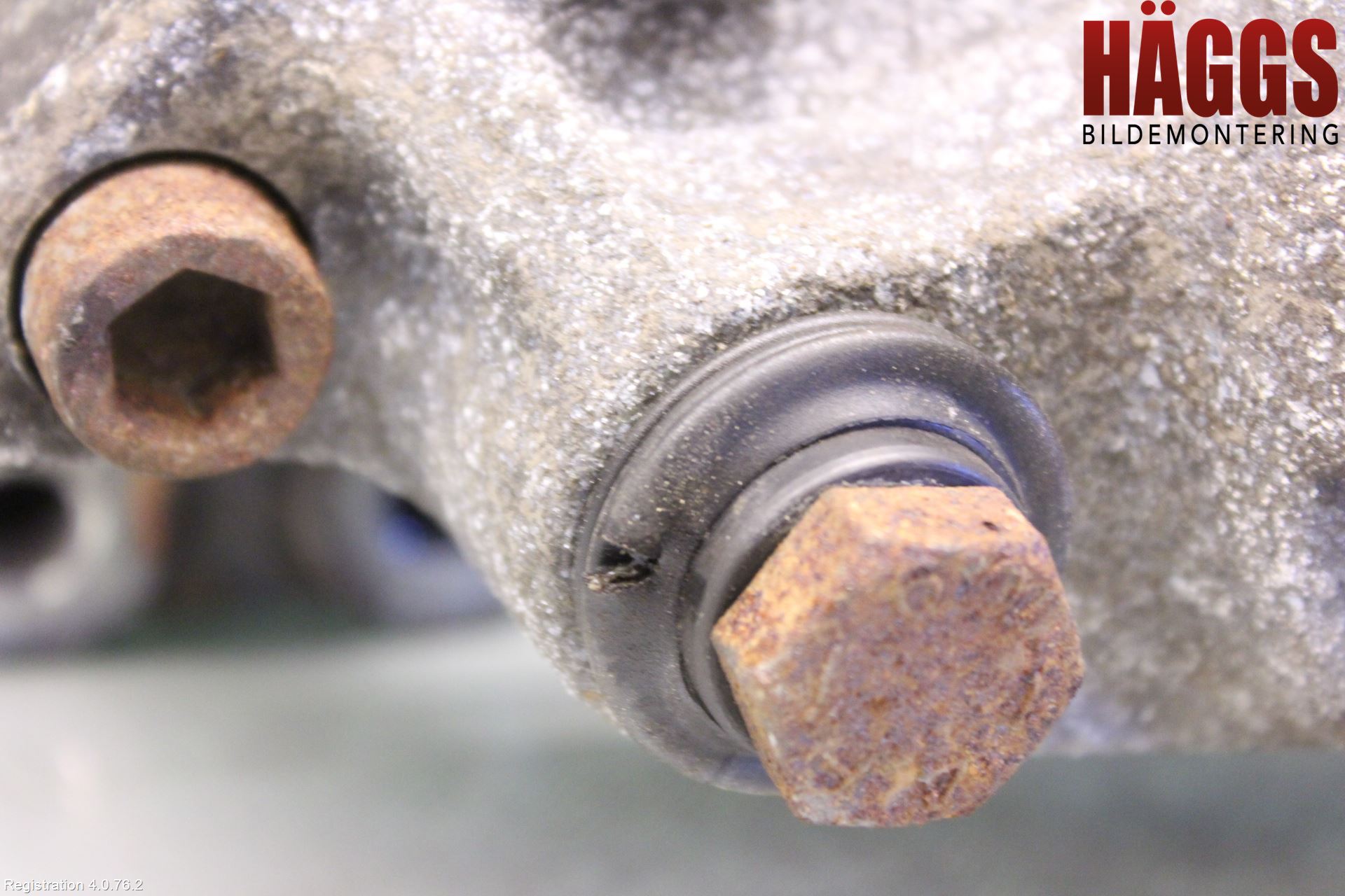 Iveco DAILY 07-13 Bromsok Fram Vänster