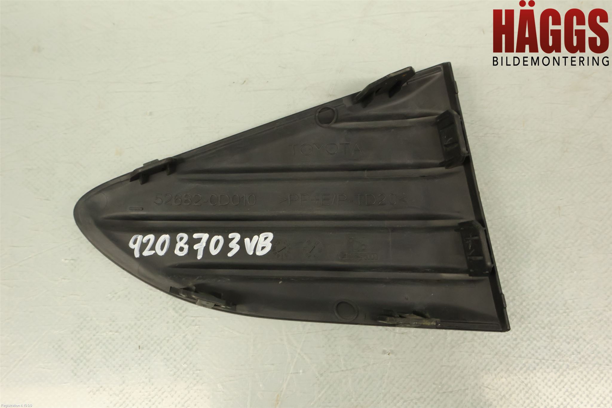 Toyota YARIS XP130 15-20 Stötfångardel Bak Vä
