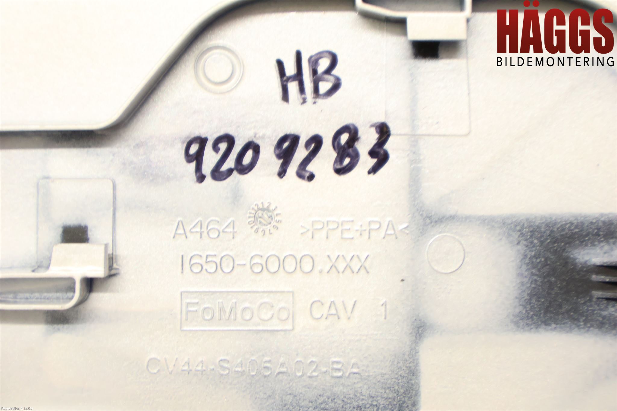 Ford KUGA 13-16 Tanklucka