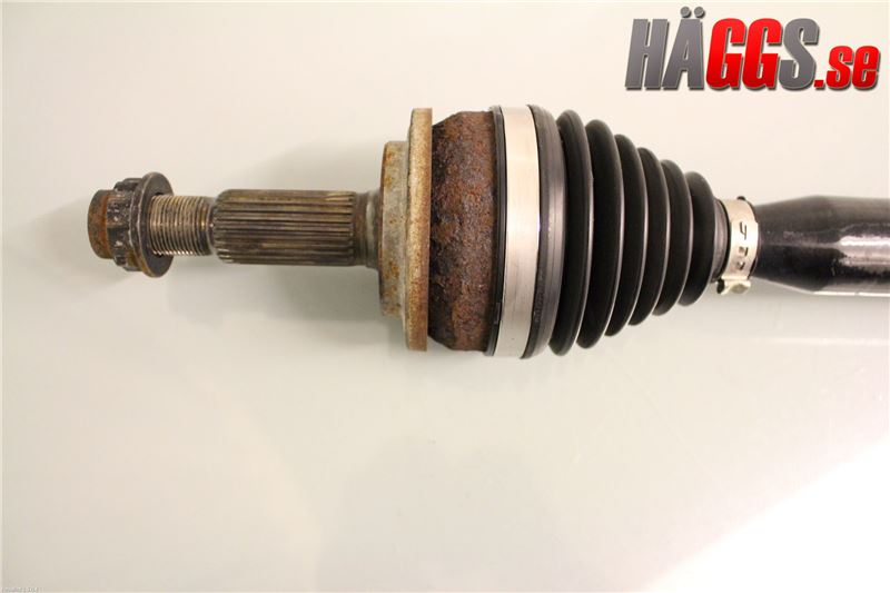 Toyota AURIS 10-12 Drivaxel Fram Höger