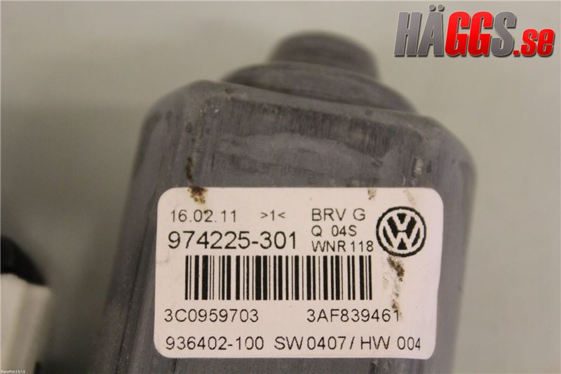 Volkswagen VW PASSAT 11-14 Fönsterhissmotor