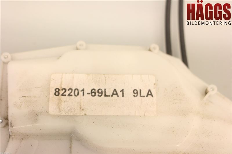 Suzuki SWIFT 11-16 Låskista-Dörrlås