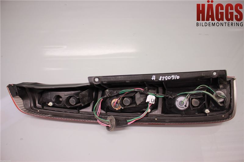 Nissan X-TRAIL     01-07 Bakljus Höger