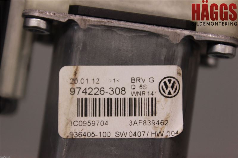 Volkswagen VW PASSAT 11-14 Fönsterhissmotor