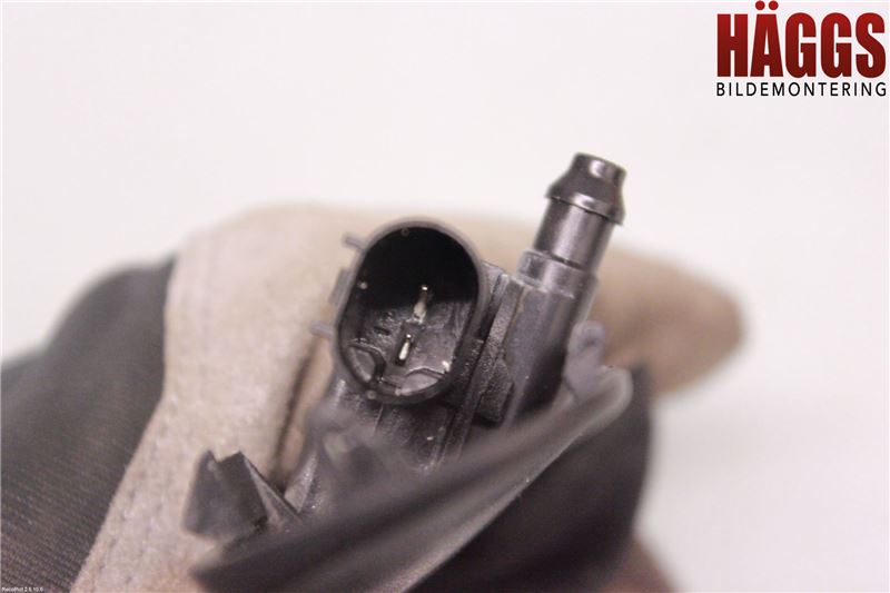 Audi A4/S4 08-11 Spolarmunstycke Rutor