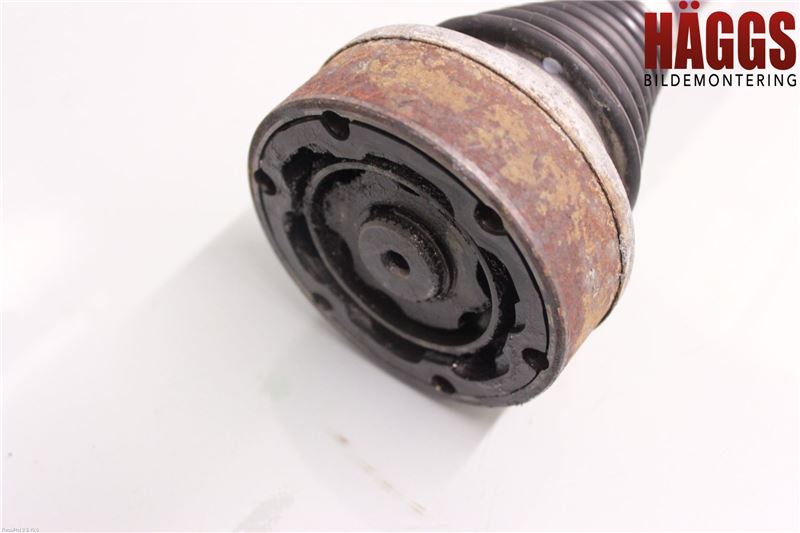 Volkswagen VW TIGUAN 07-16 Drivaxel Bak Höger