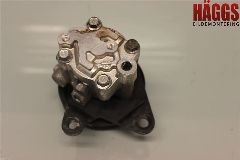 Nissan NAVARA 05-16 Styrservopump