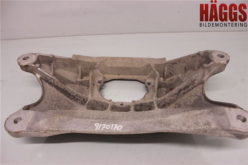 Audi A4/S4 08-11 Växellådsbalk