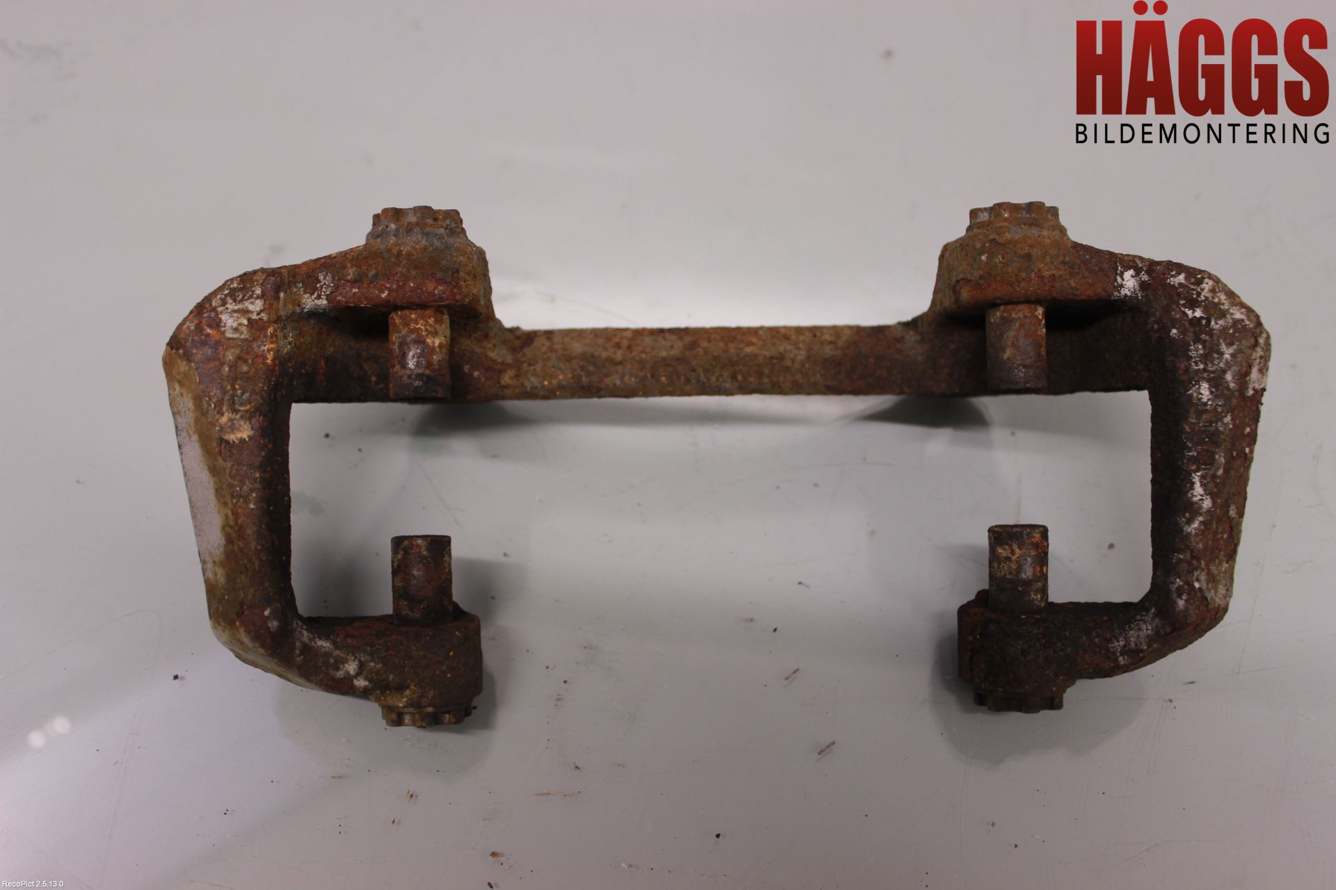 Audi A4/S4 08-11 Bromsokshållare