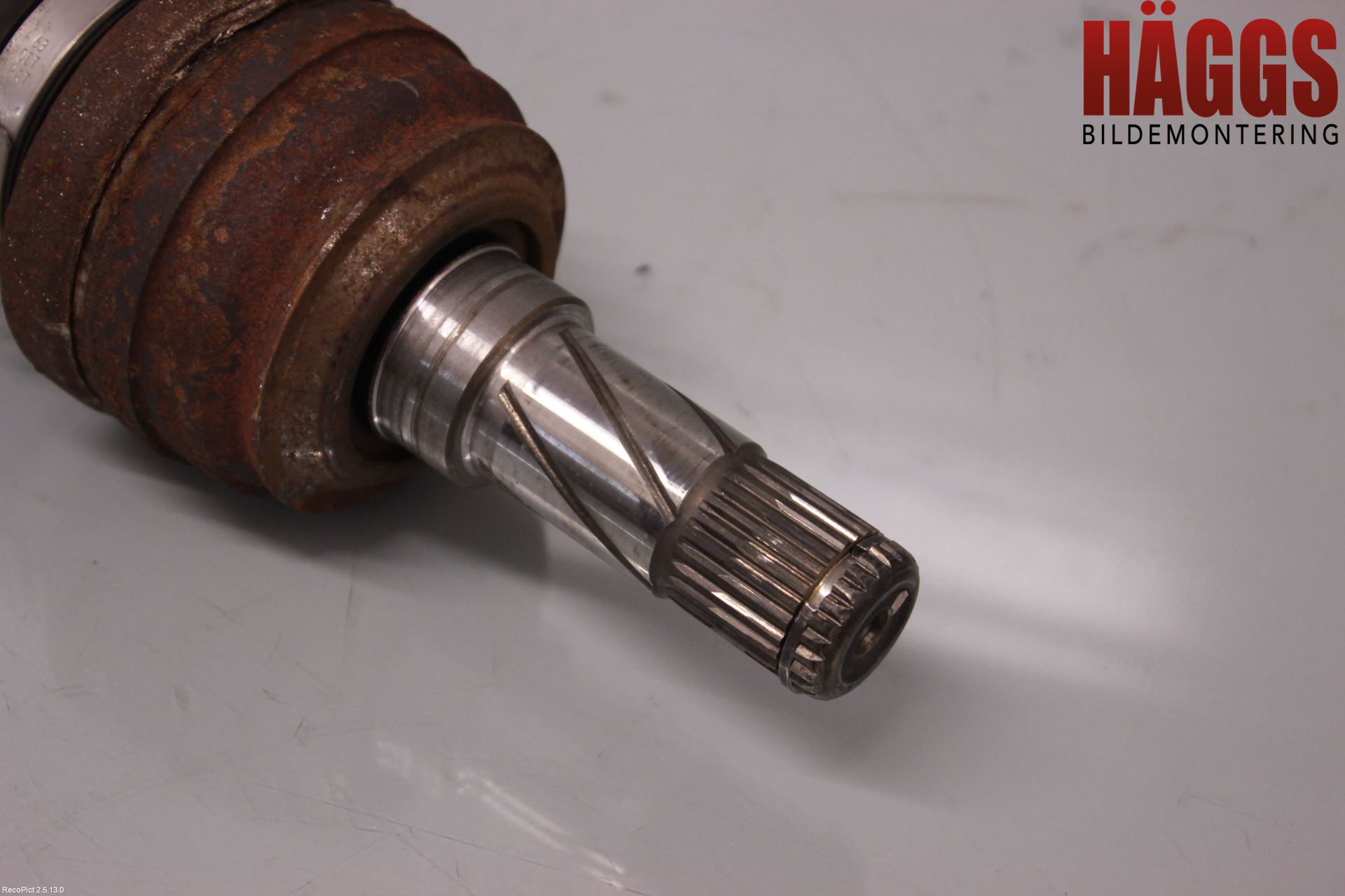 Volvo XC90 07-14 Drivaxel Bak Vänster