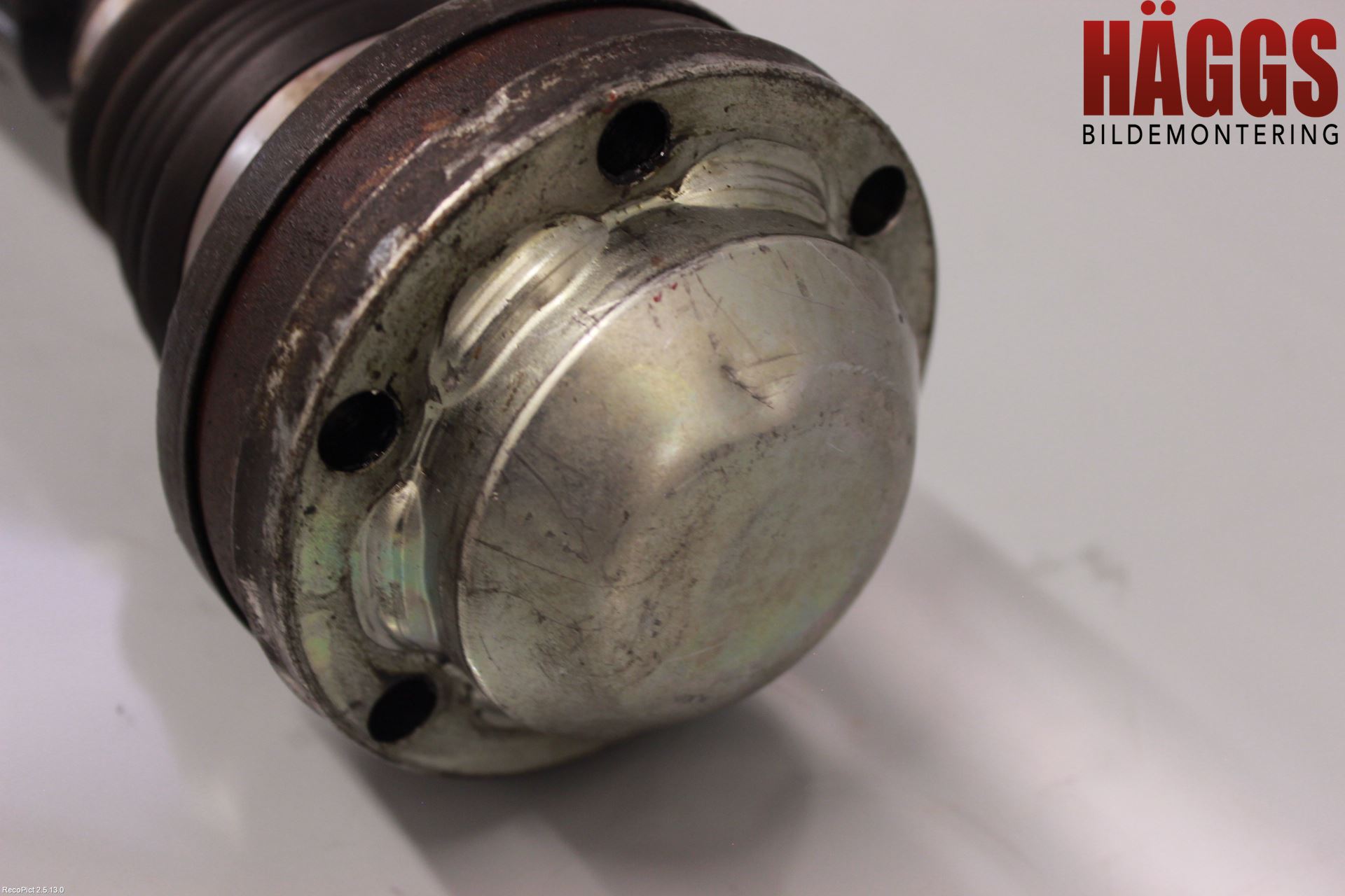 Volkswagen VW PASSAT 05-11 Drivaxel Fram Höger