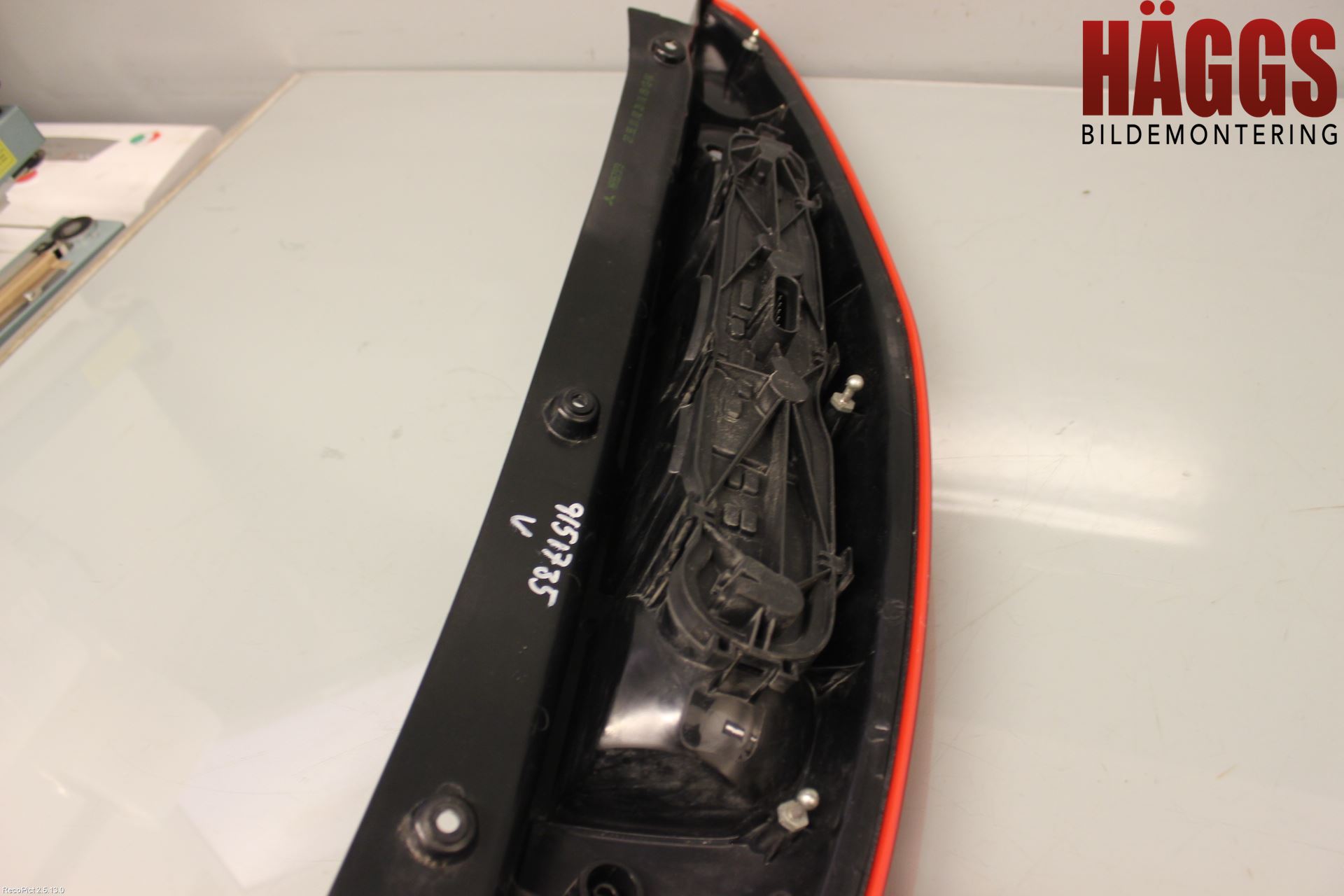 Mitsubishi COLT   04-08 Bakljus Vänster