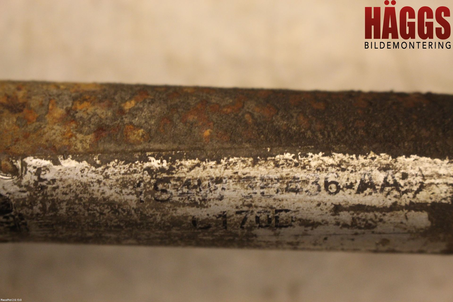 Ford FOCUS     99-04 Drivaxel Fram Höger
