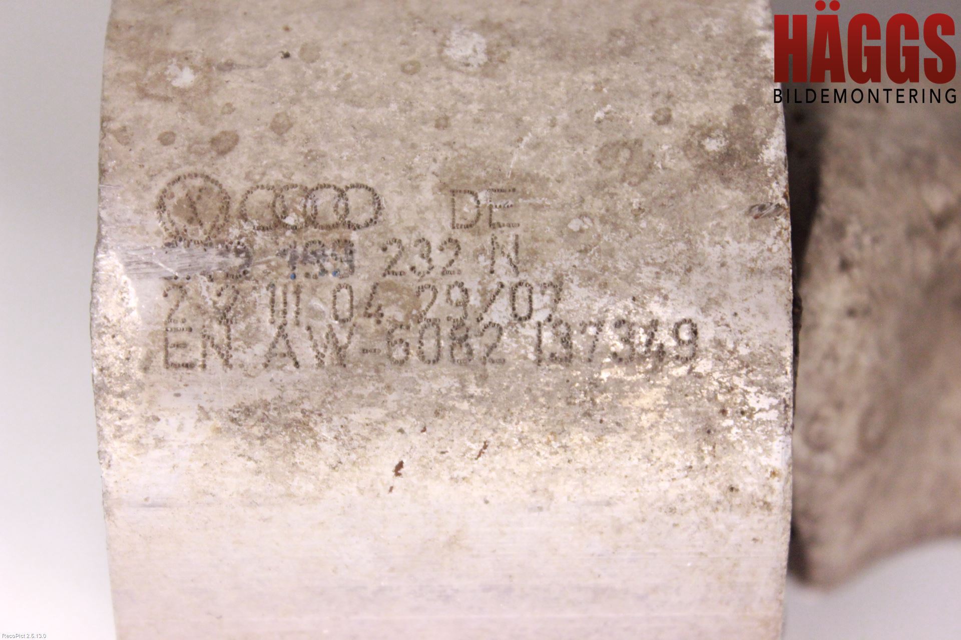 Audi A3/S3 05-13 Bärarm Fram Undre Hö