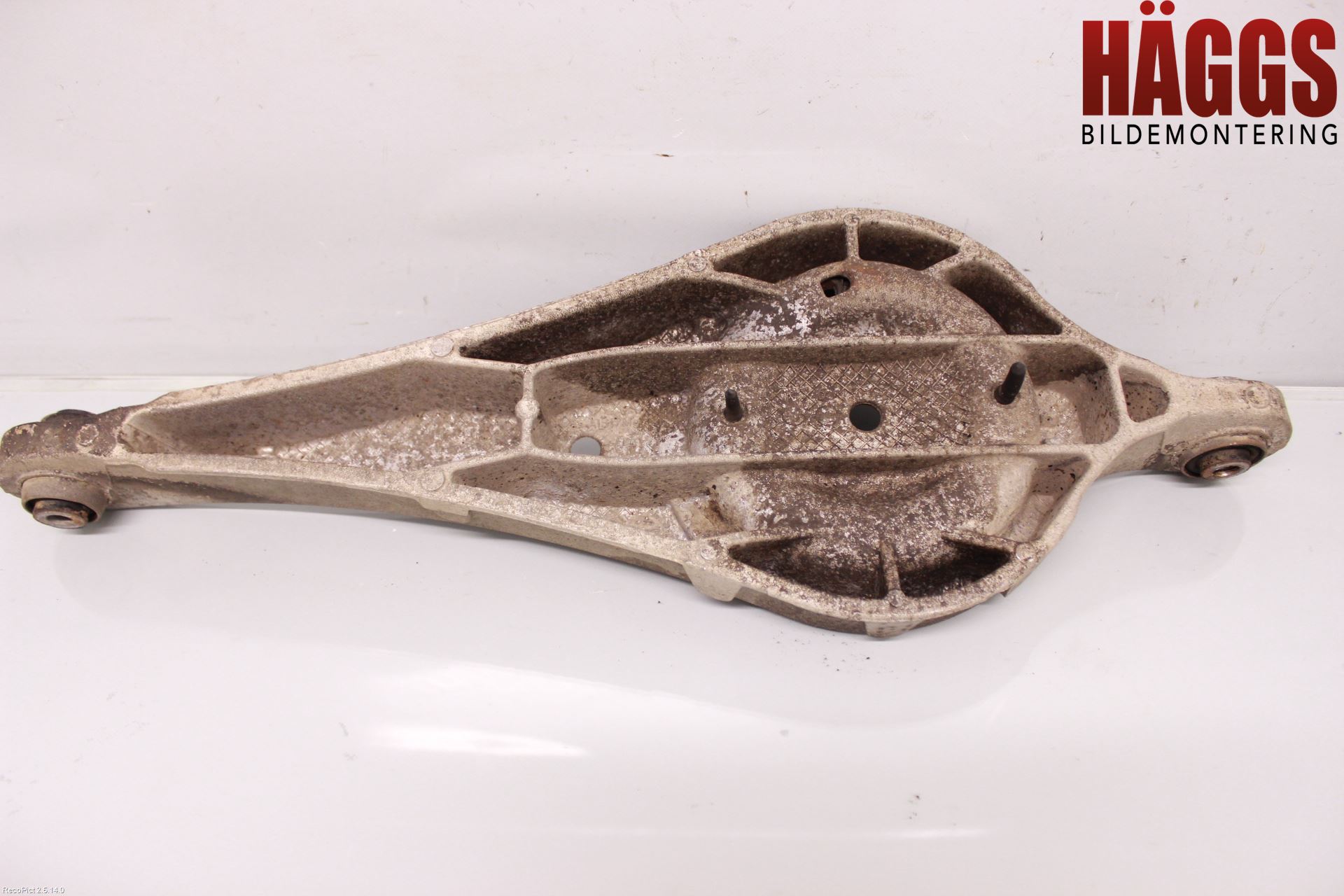 Volvo V60 11-13 Bärarm Bak Höger