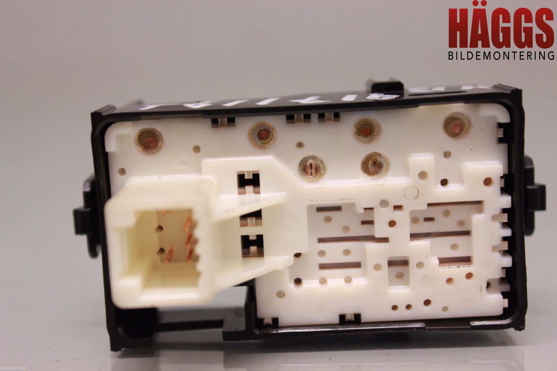 Toyota AURIS 13-19 Strömställare Elhiss