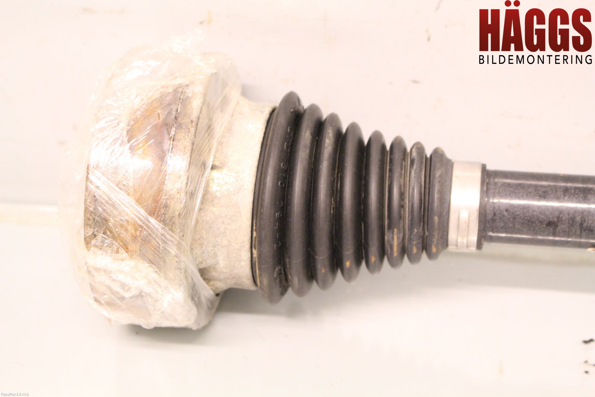 Volkswagen VW GOLF VI 09-13 Drivaxel Fram Vänster