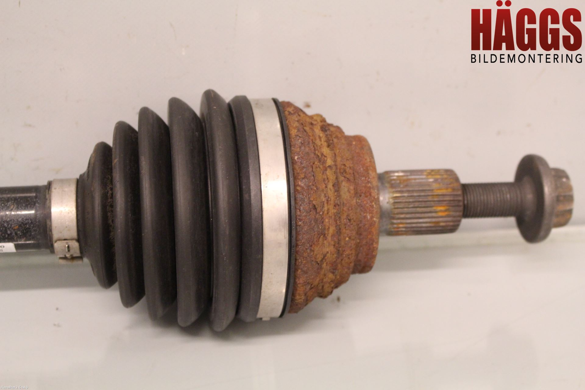 Volkswagen VW GOLF VI 09-13 Drivaxel Fram Vänster
