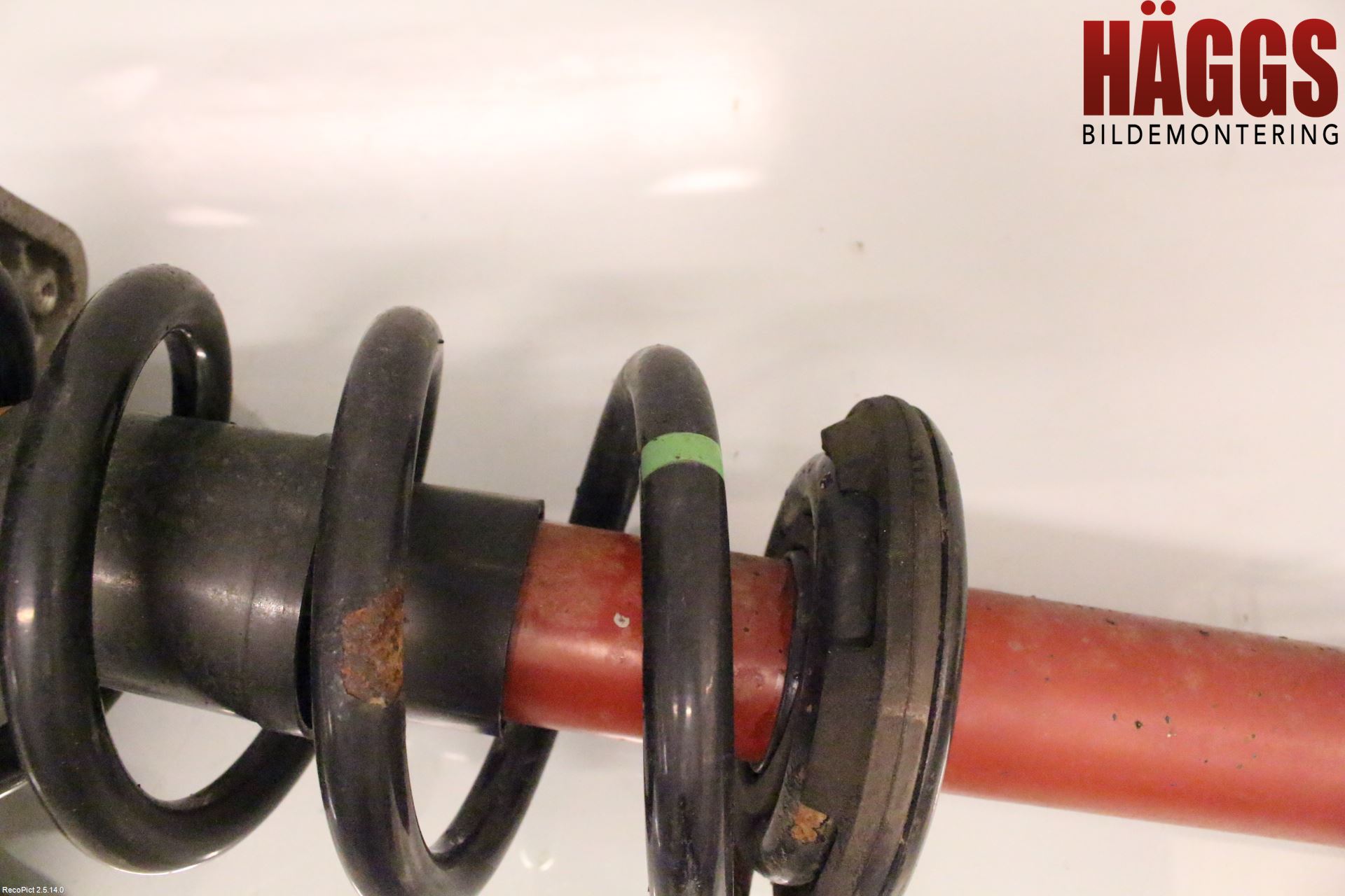 Audi A6/S6     05-11 Fjäderben Fram Höger