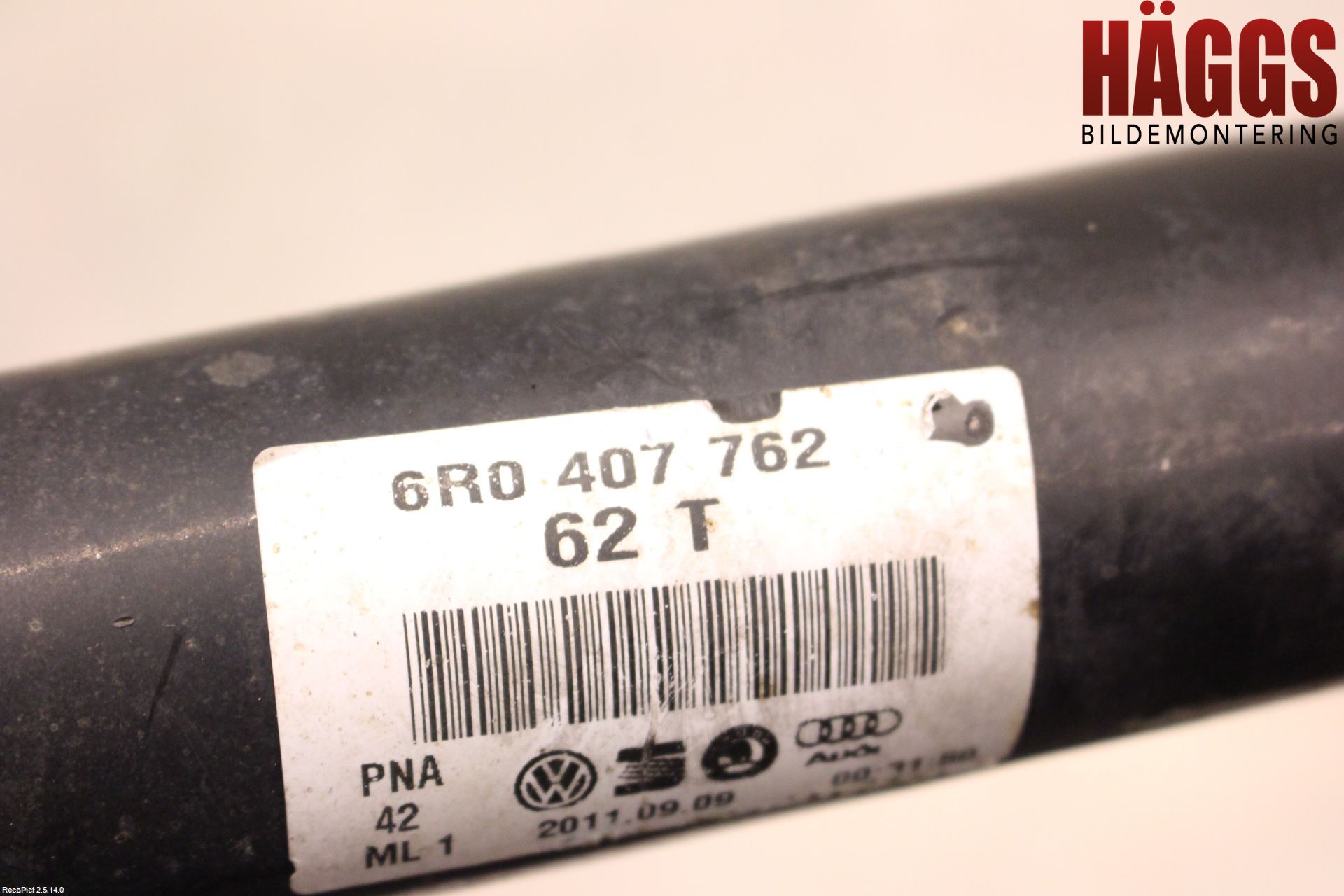 Volkswagen VW POLO 10-17 Drivaxel Fram Höger