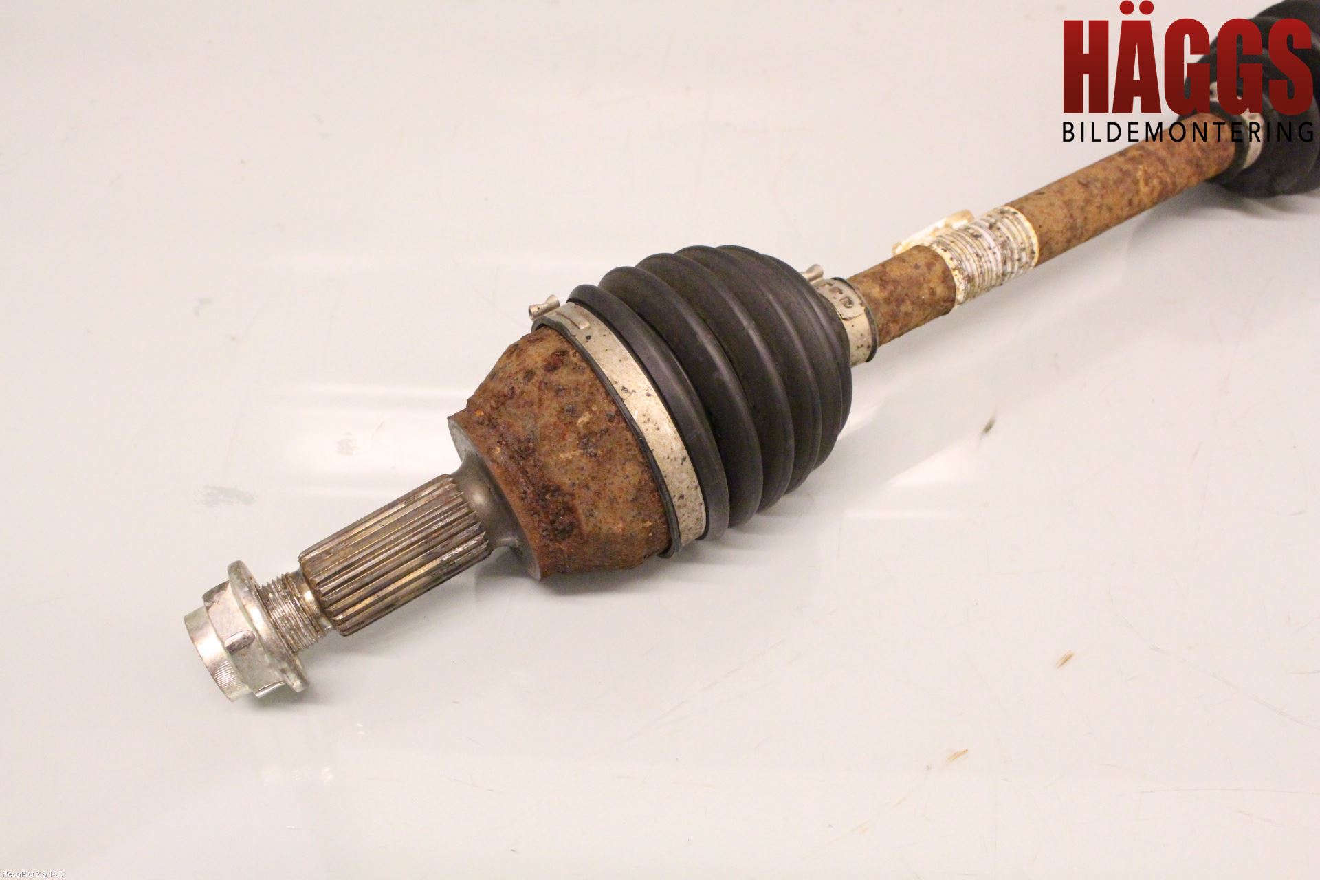 Ford FIESTA 09-12 Drivaxel Fram Vänster