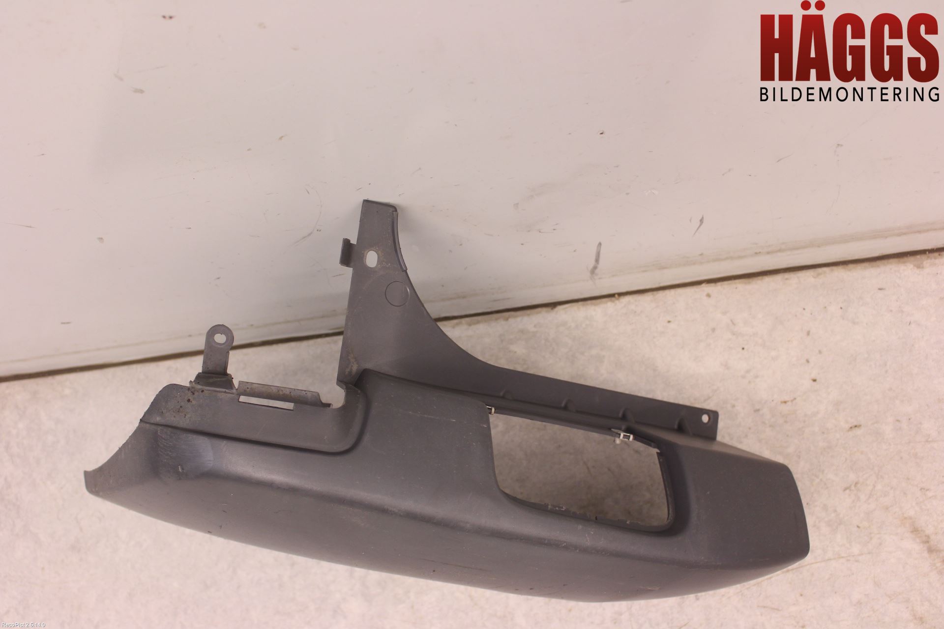 Renault TRAFIC   02-14 Stötfångardel Bak Hö