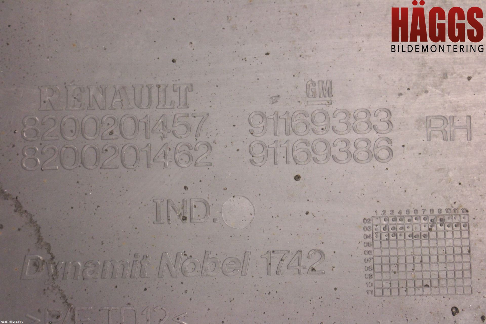 Renault TRAFIC   02-14 Stötfångardel Bak Hö